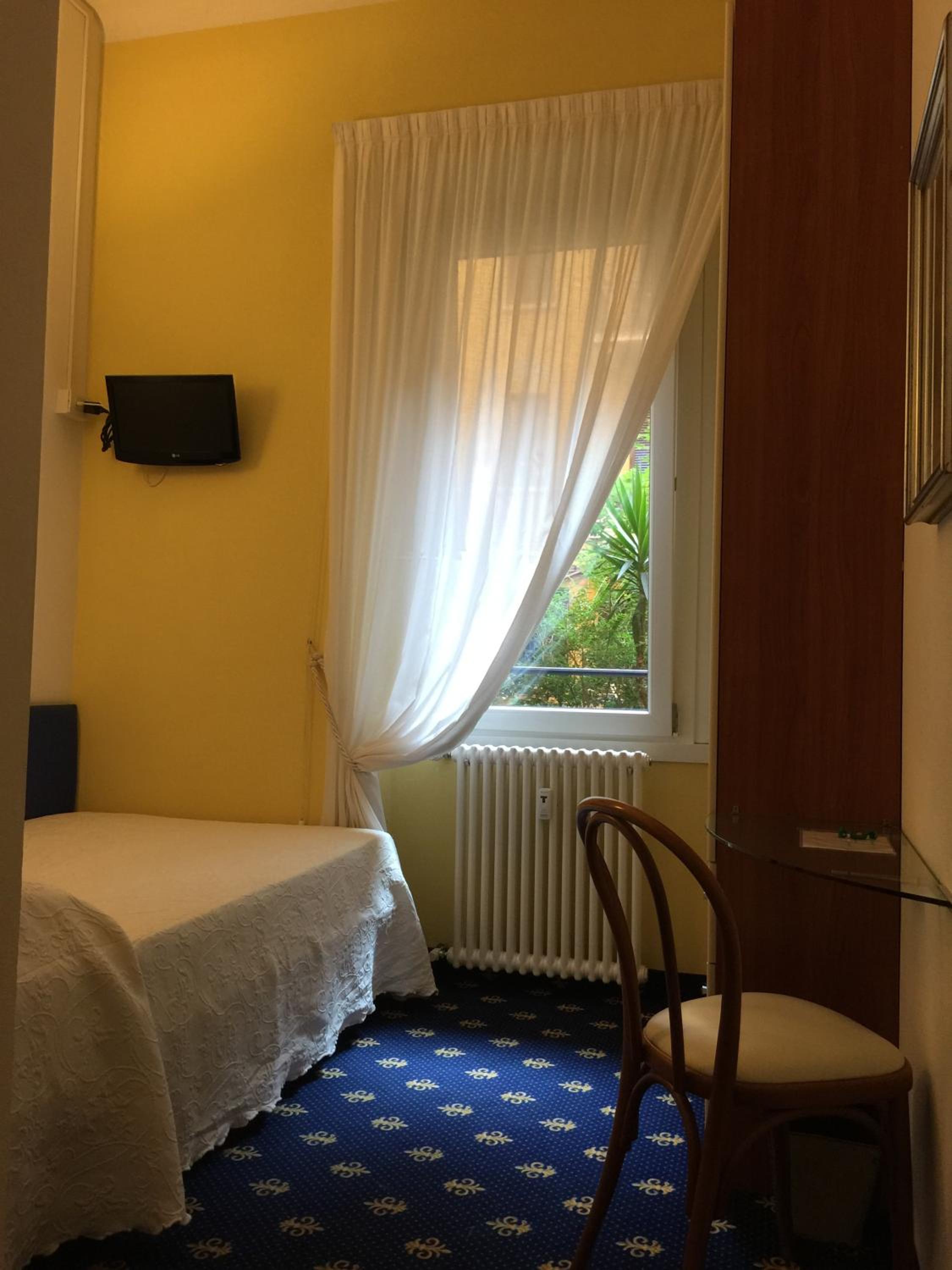 Superior Single Room