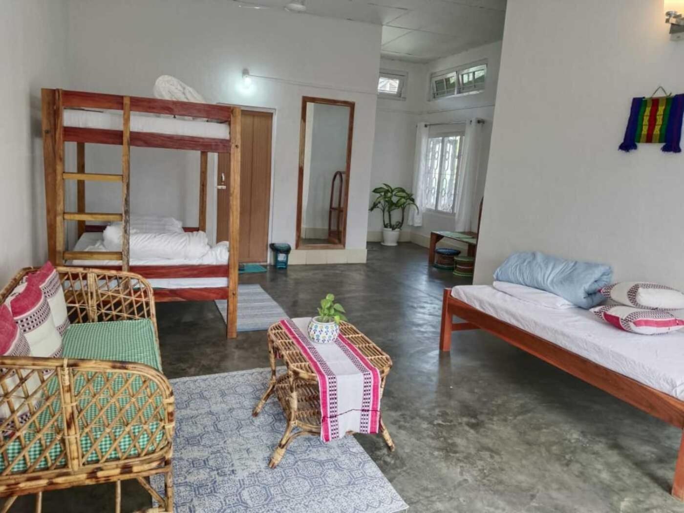 Bed in 6-Bed Mixed Dormitory Room photo 2