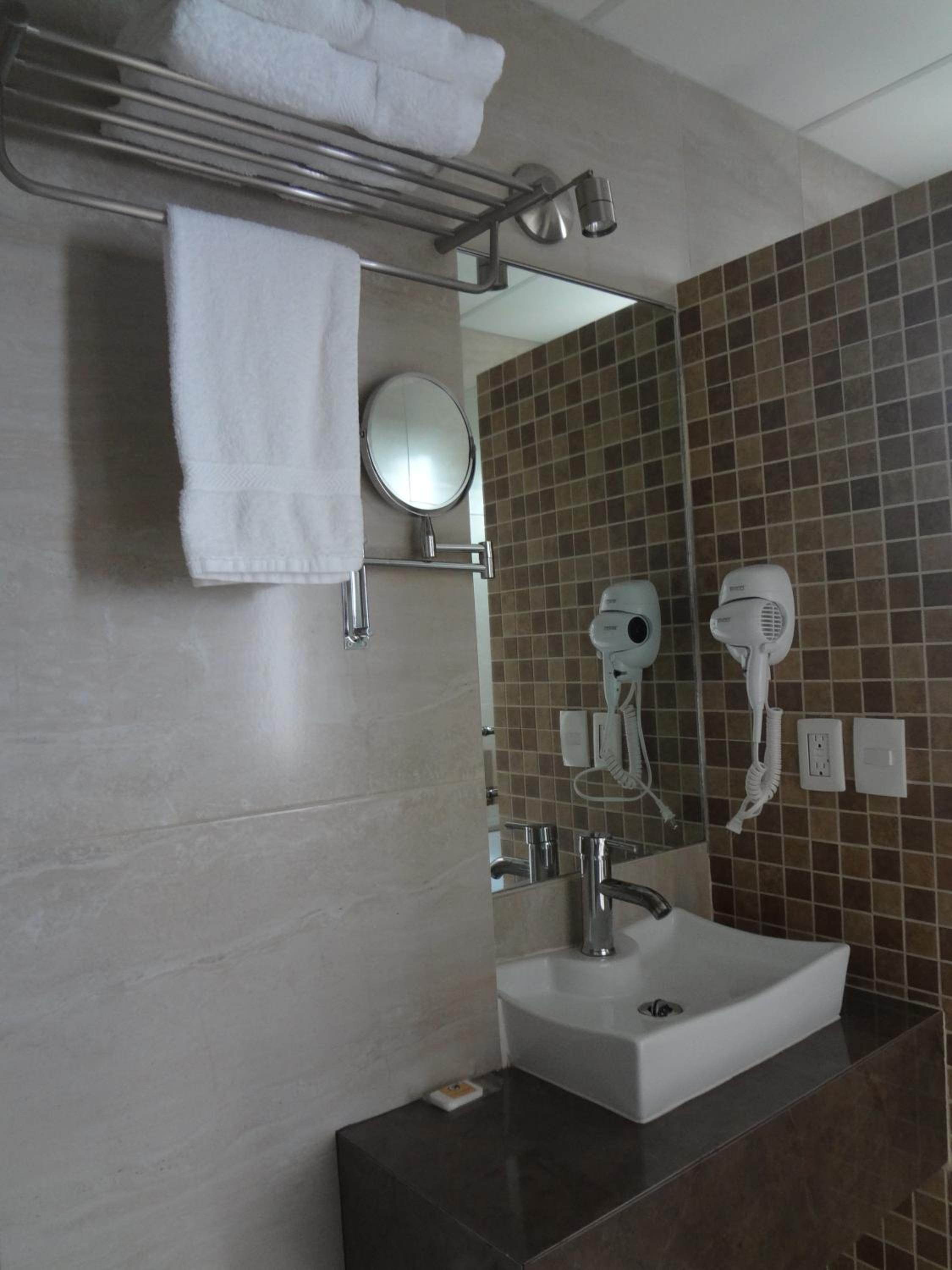 Standard Twin Room photo 2