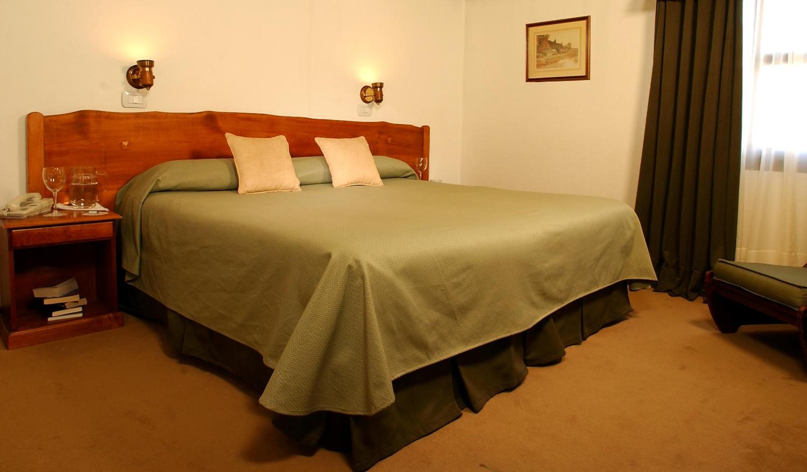 Double or Twin Room photo 3
