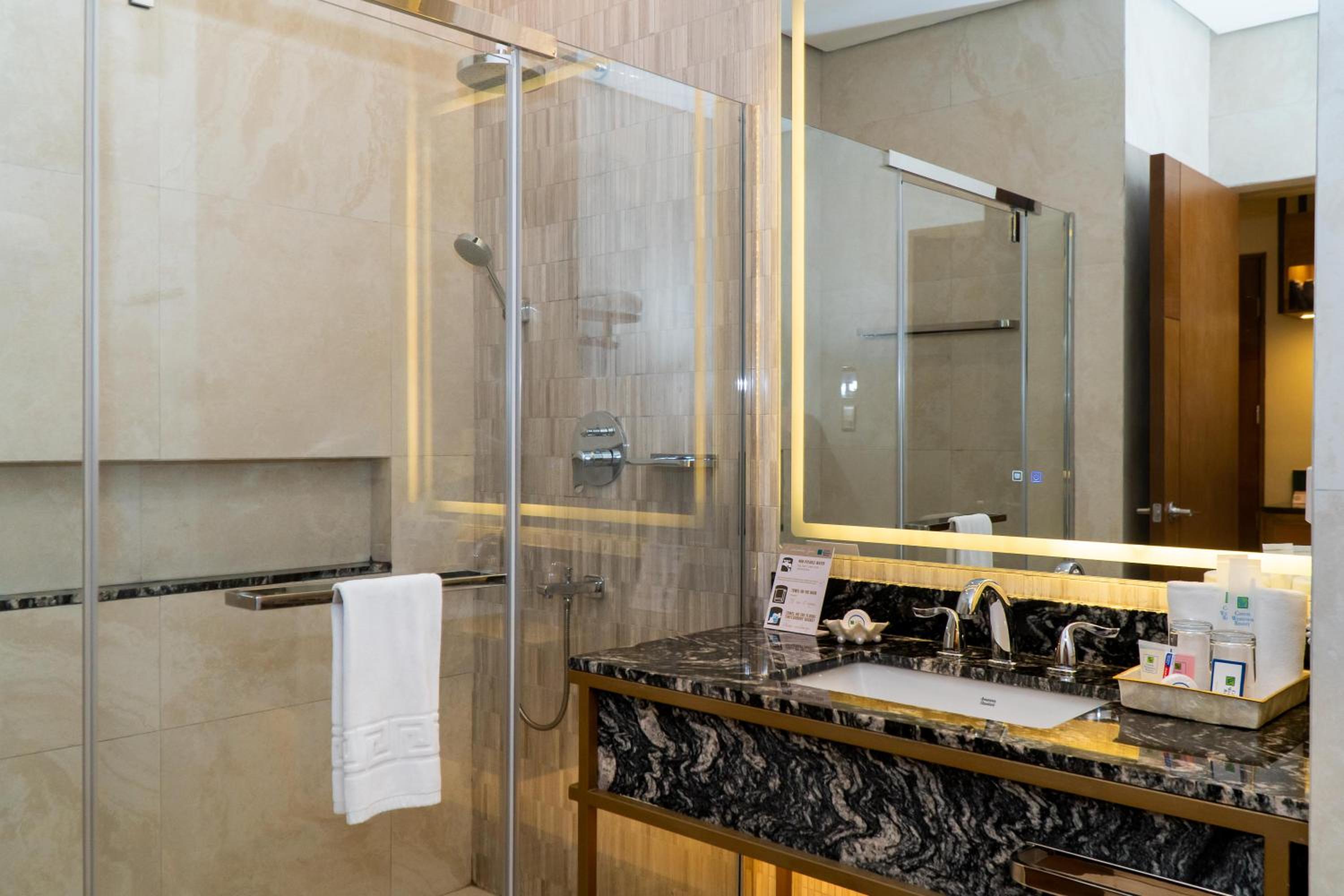 East Wing Grand Deluxe  photo 2
