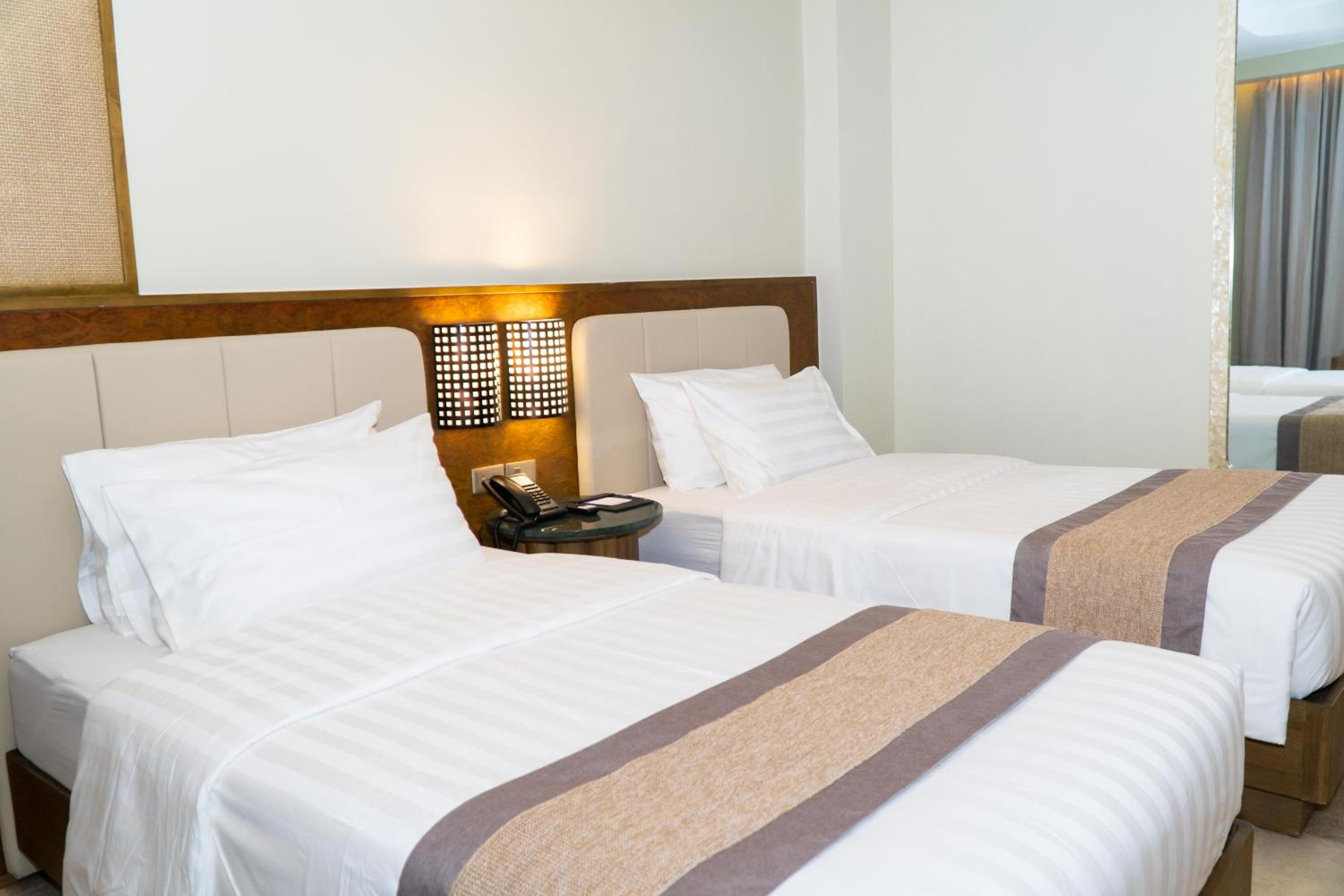 East Wing Grand Deluxe  photo 3