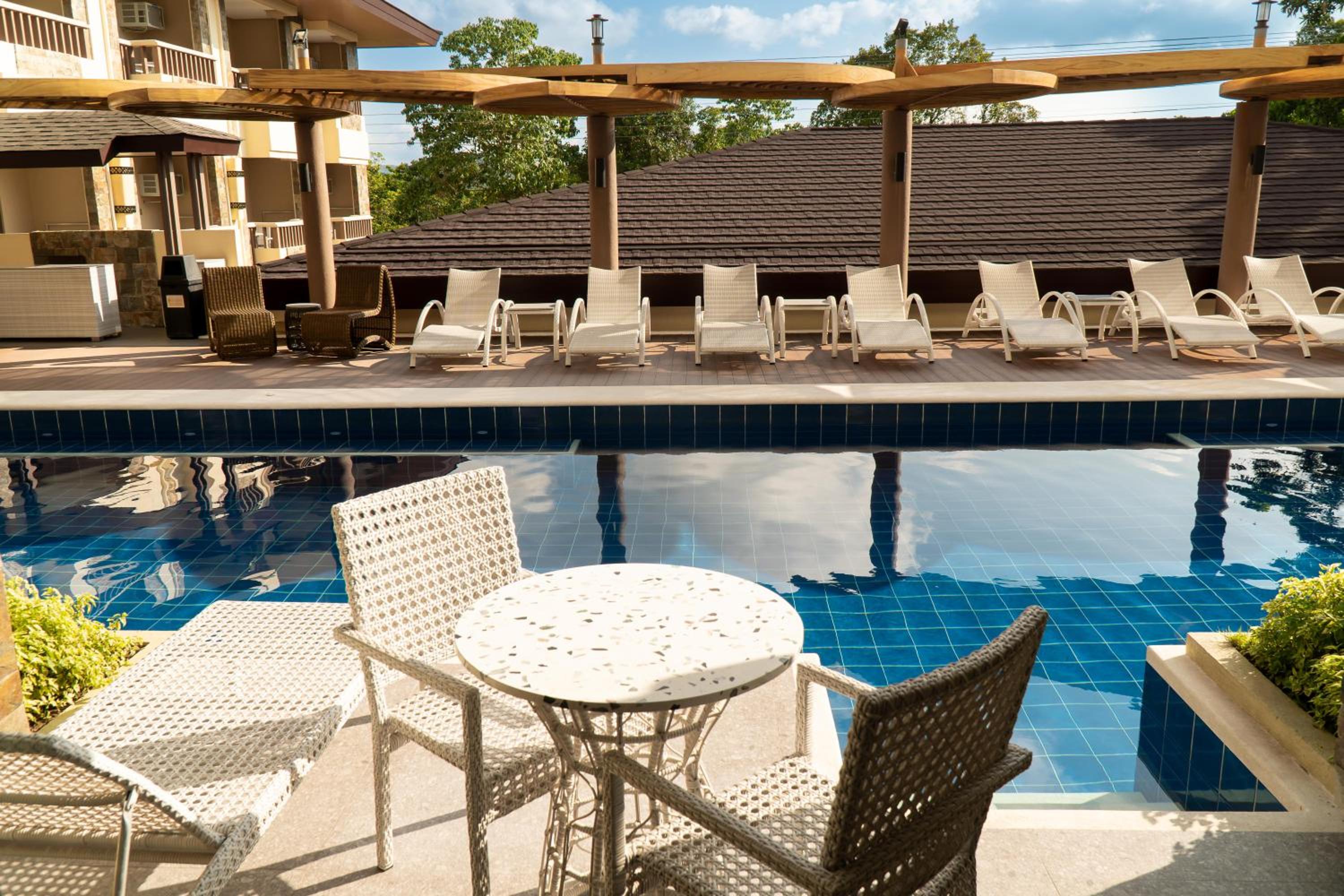 Twin Room with Pool View photo 2