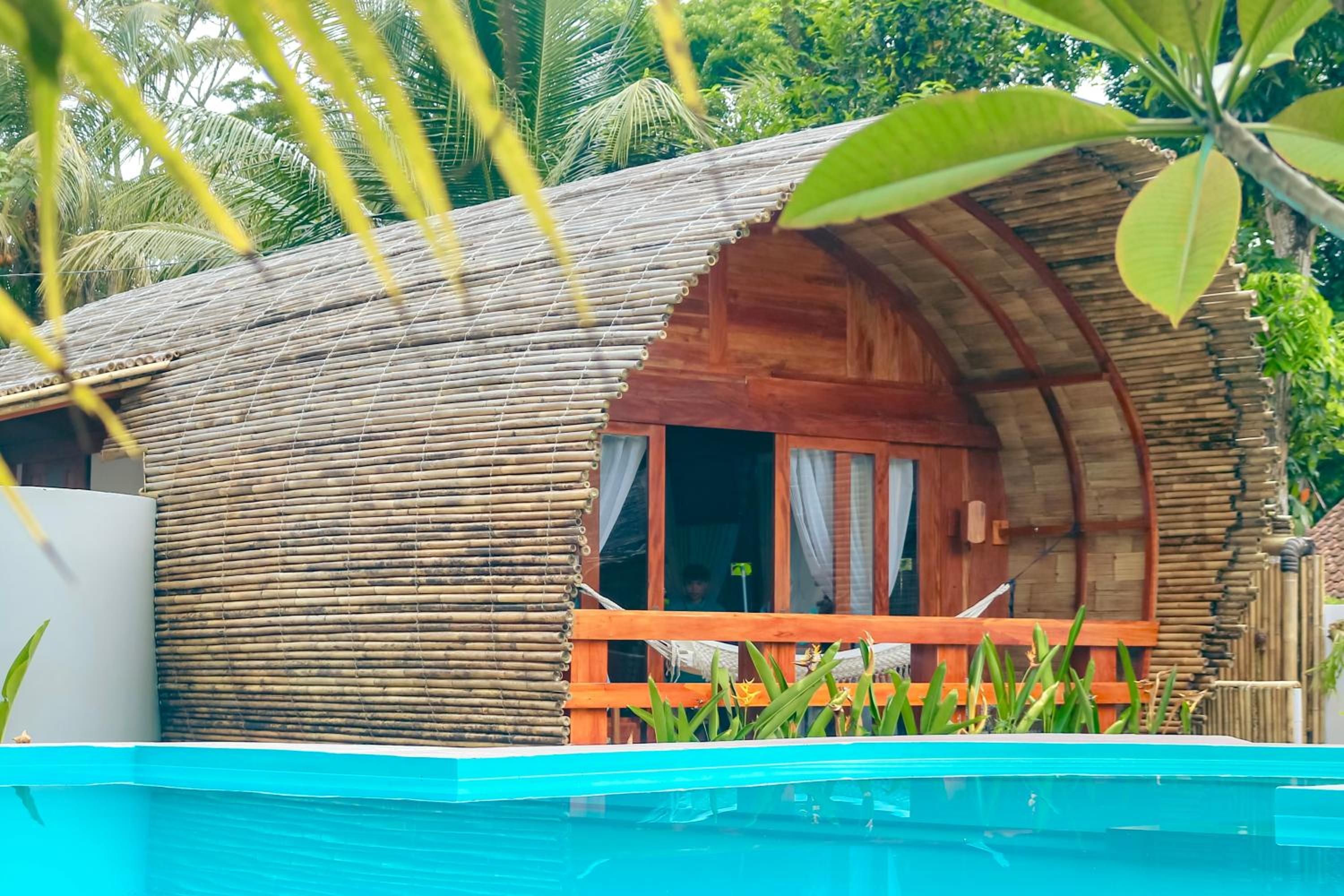 Junior Suite with Pool View photo 2
