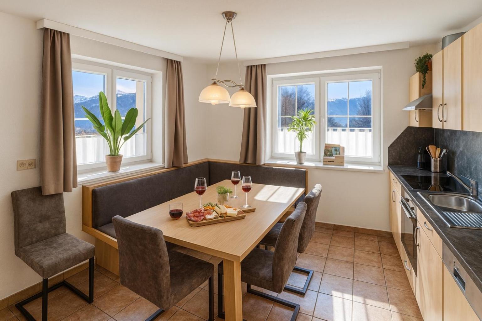 Three-Bedroom Apartment with Mountain View photo 2
