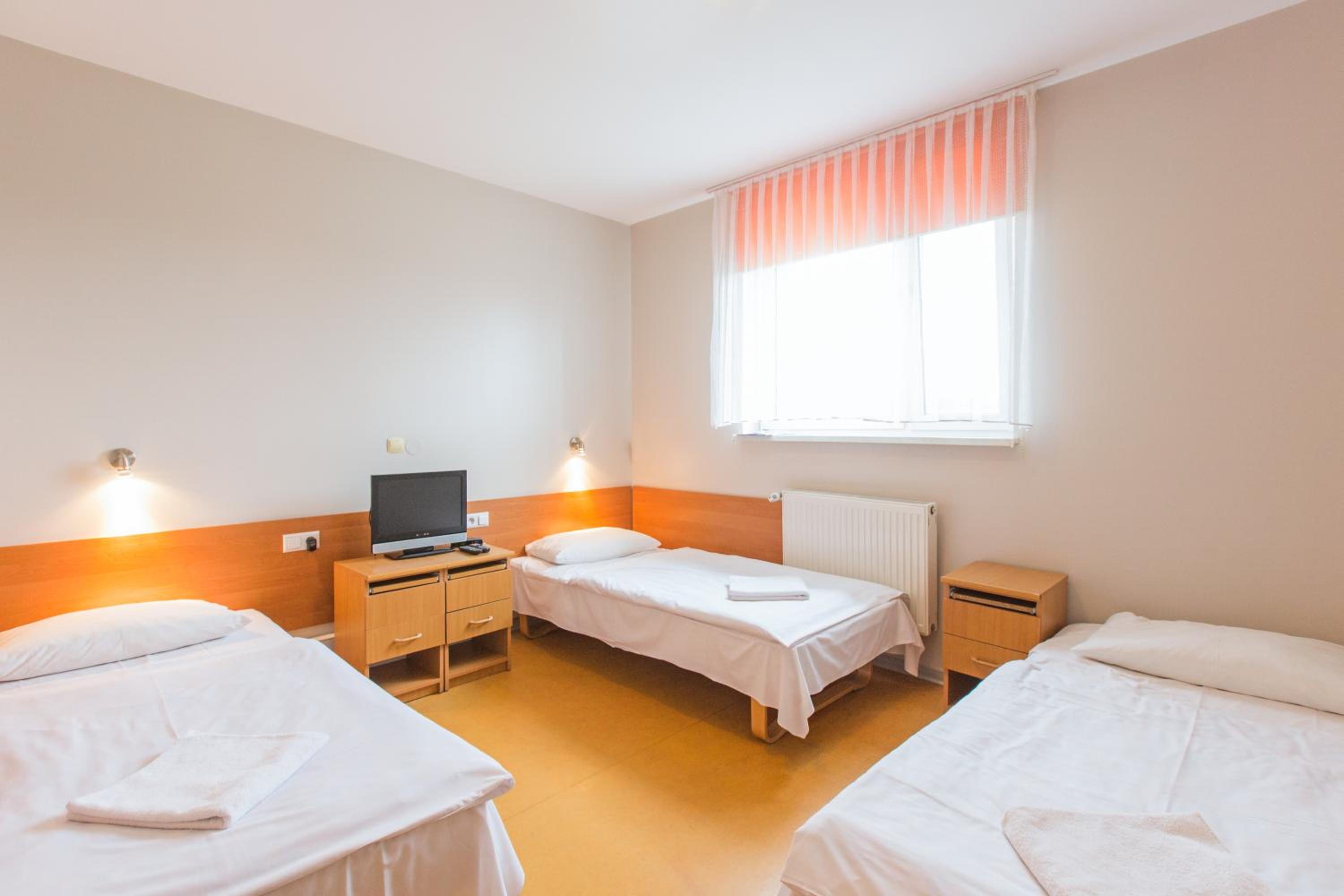 Economy Triple Room