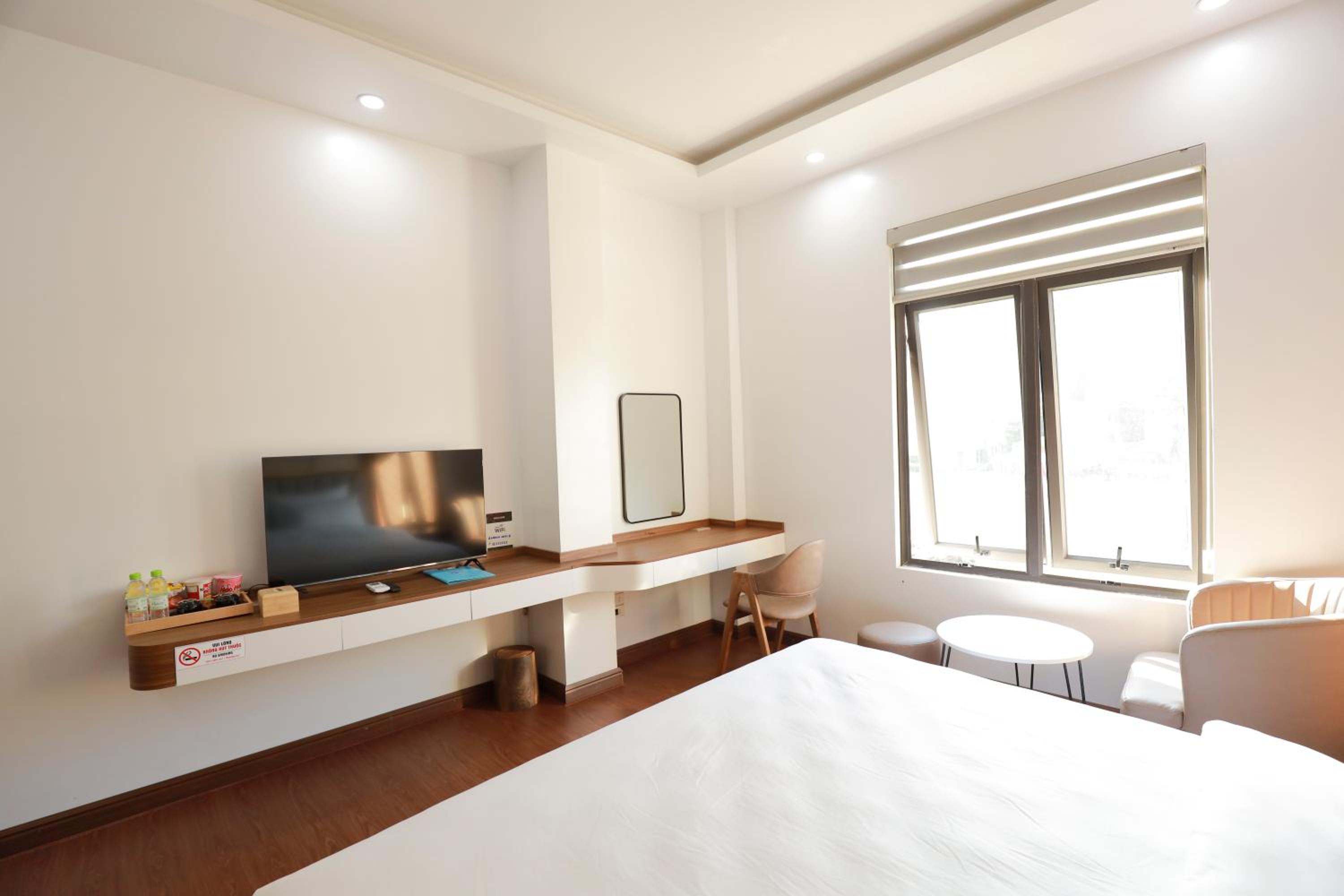 King Room with Mountain View photo 2