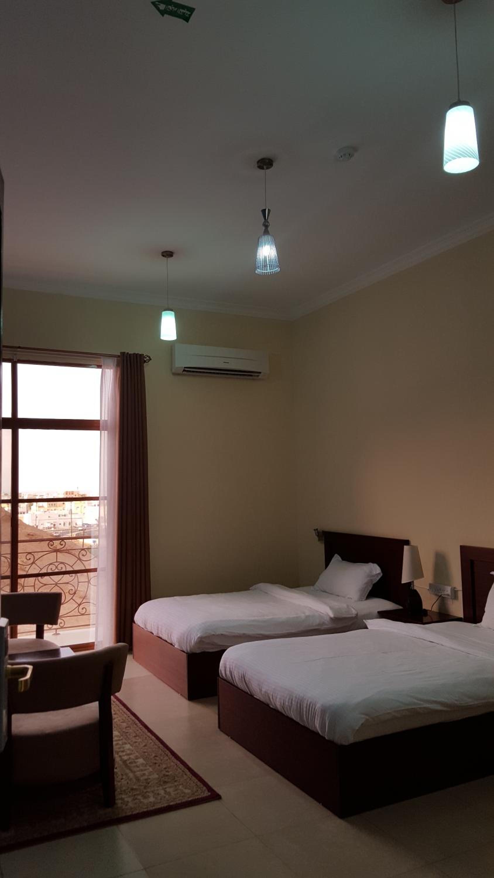Standard Twin Room - Photo 20