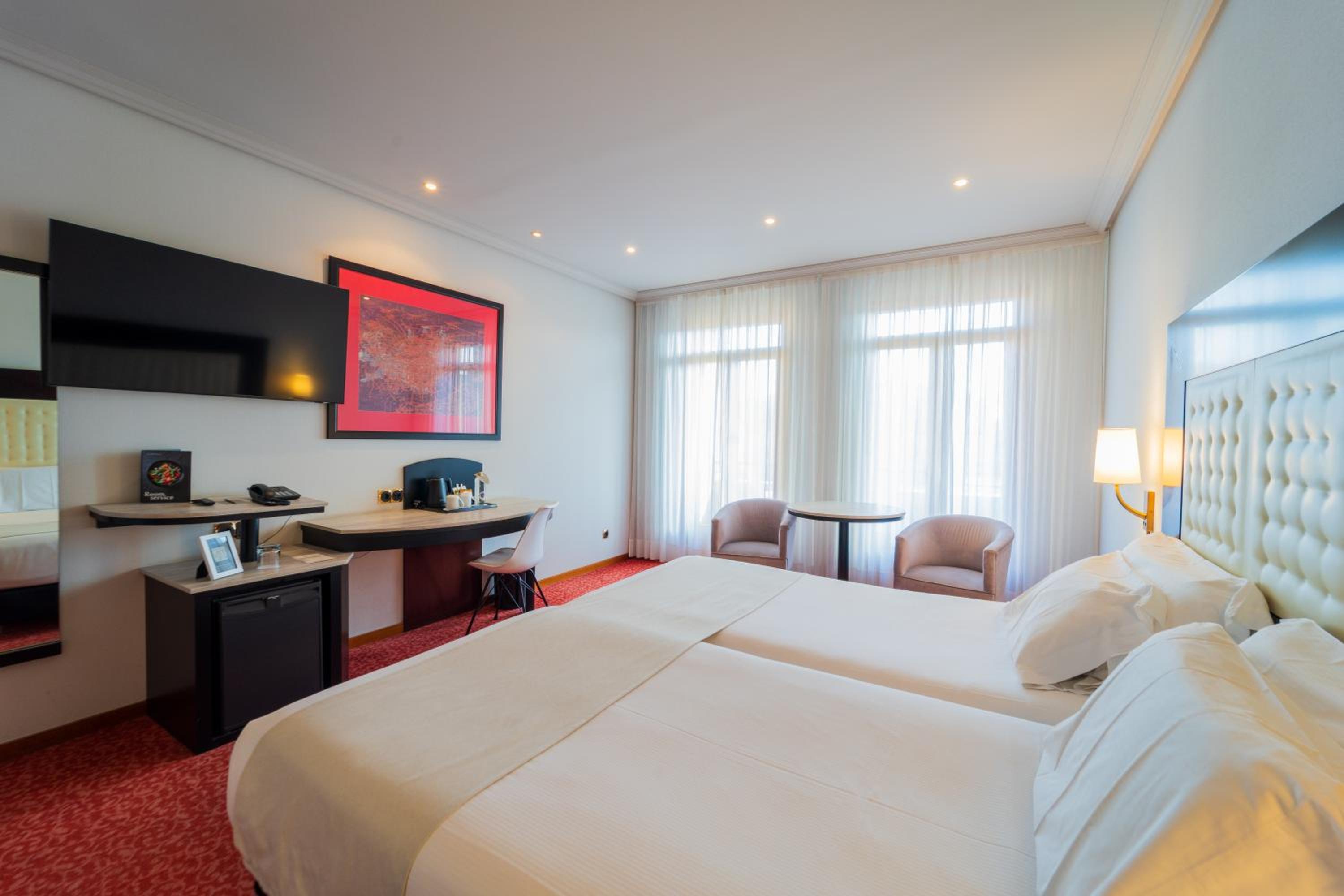 Double or Twin Room with View - Photo 5