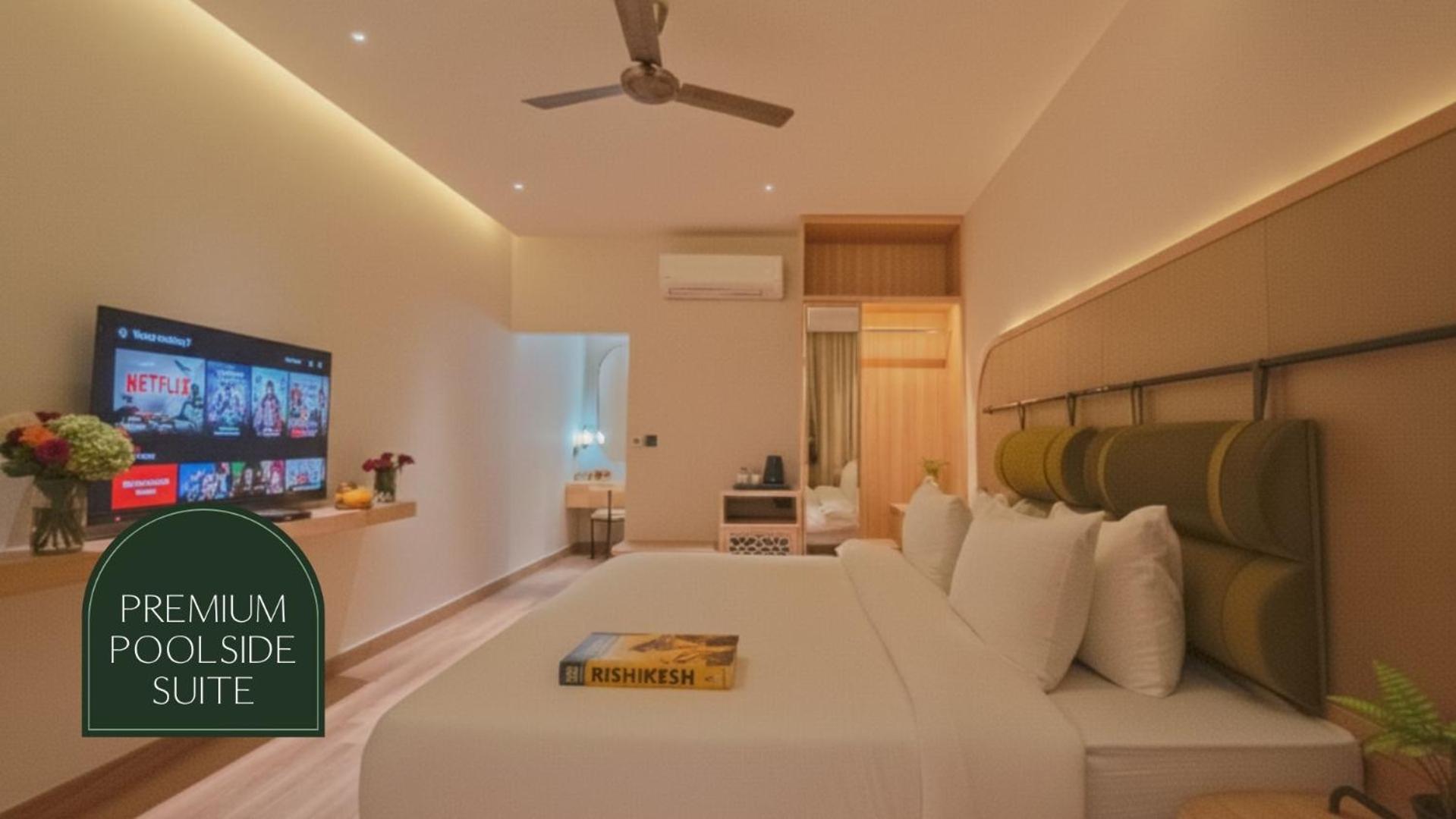 Premium Poolside Suite photo 2