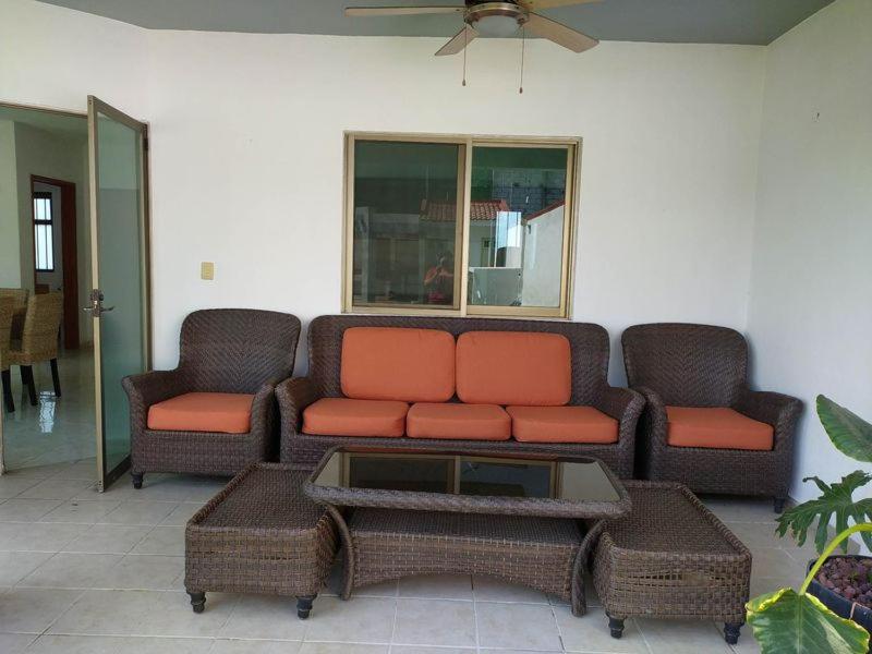 Mobile Home photo 2
