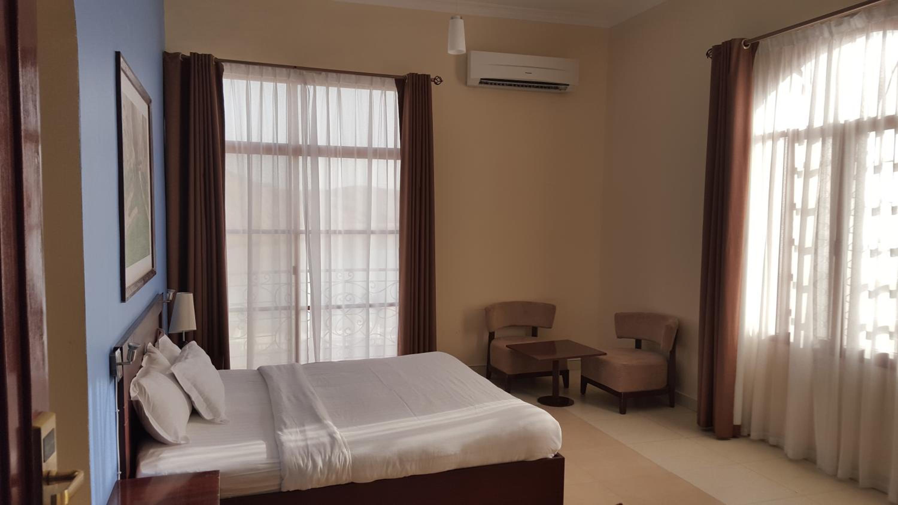 Standard Double Room with Sea View - Photo 10
