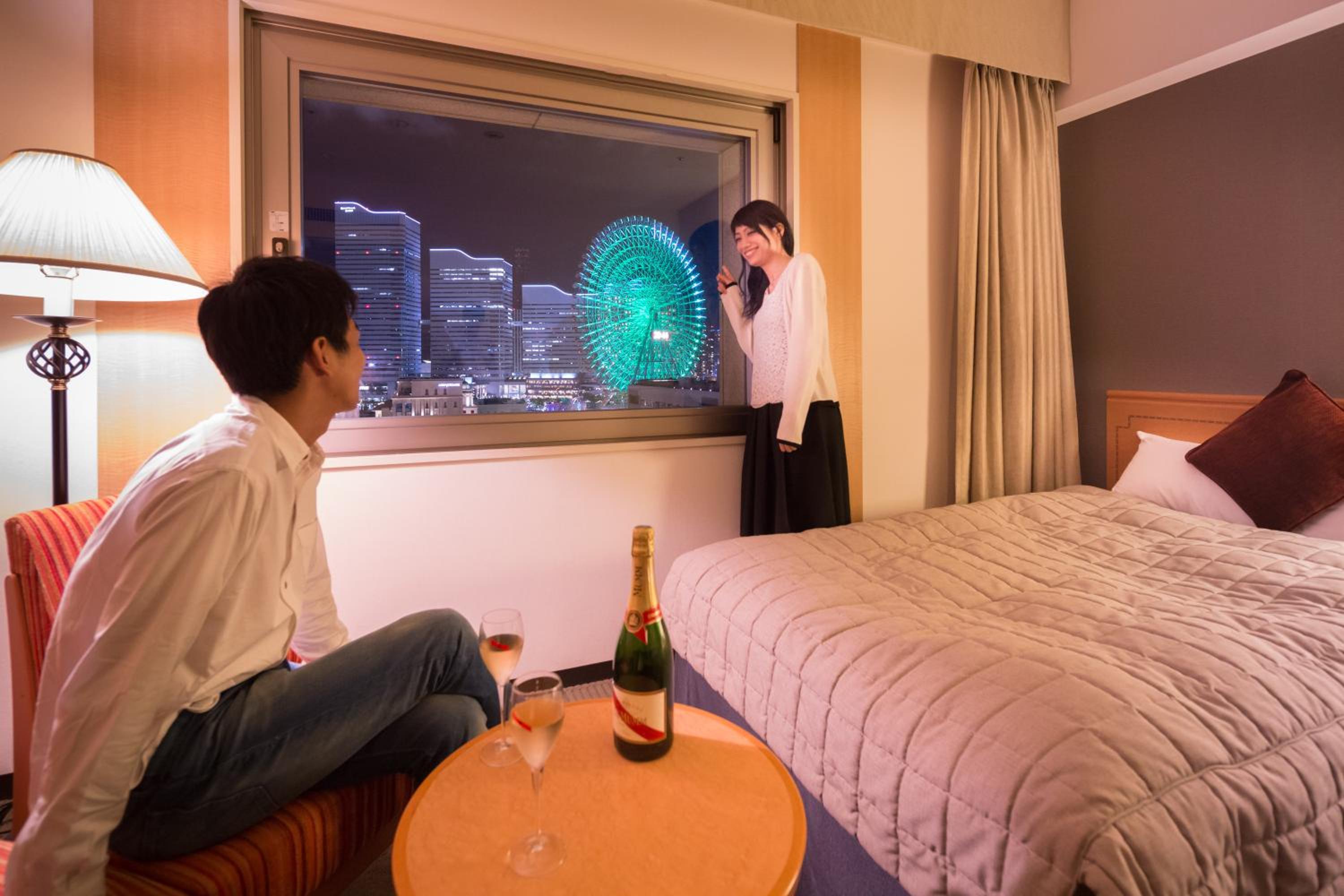 Twin Room - Smoking - Photo 3