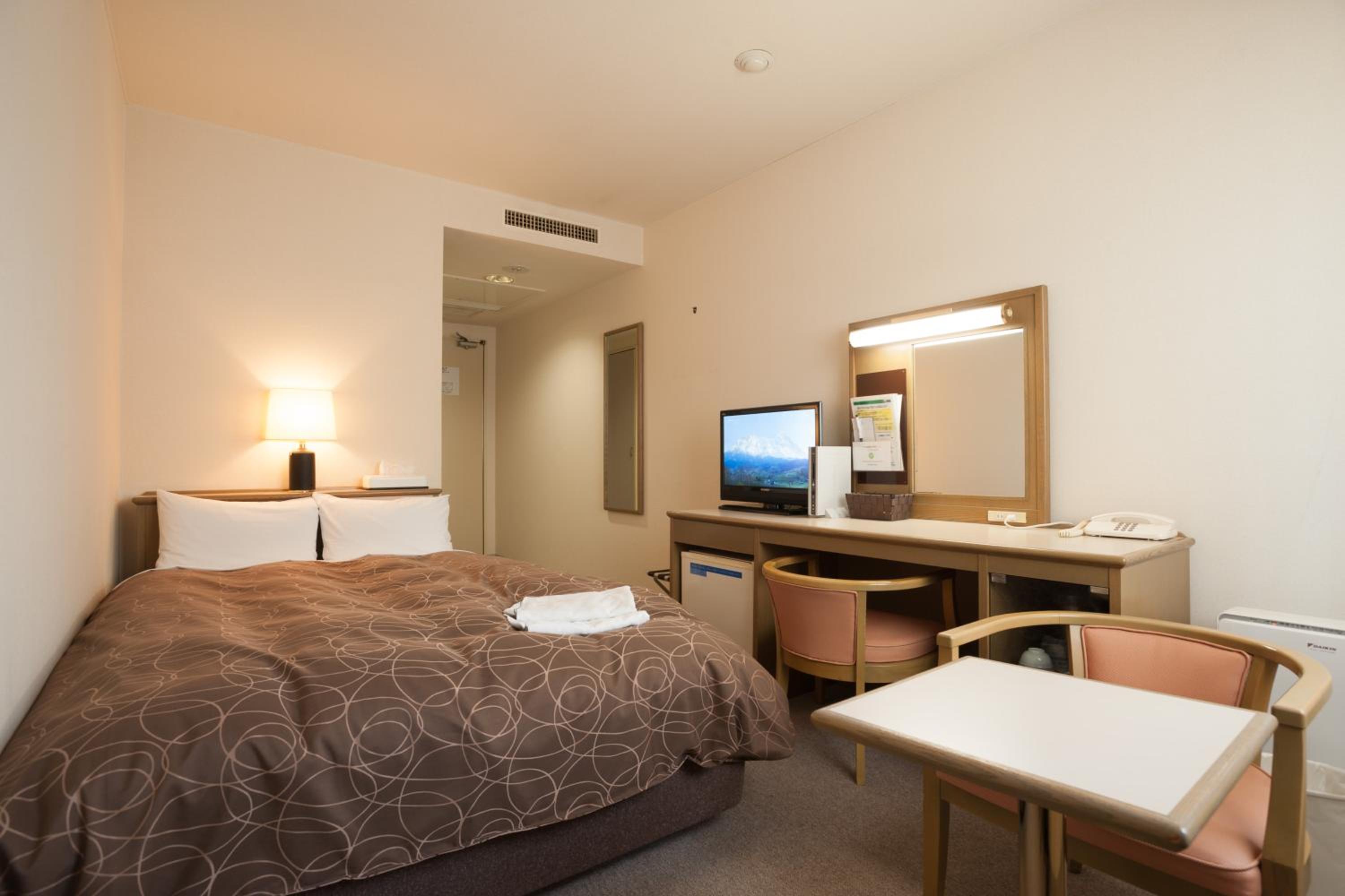 Standard Double Room - Non-Smoking - Photo 1