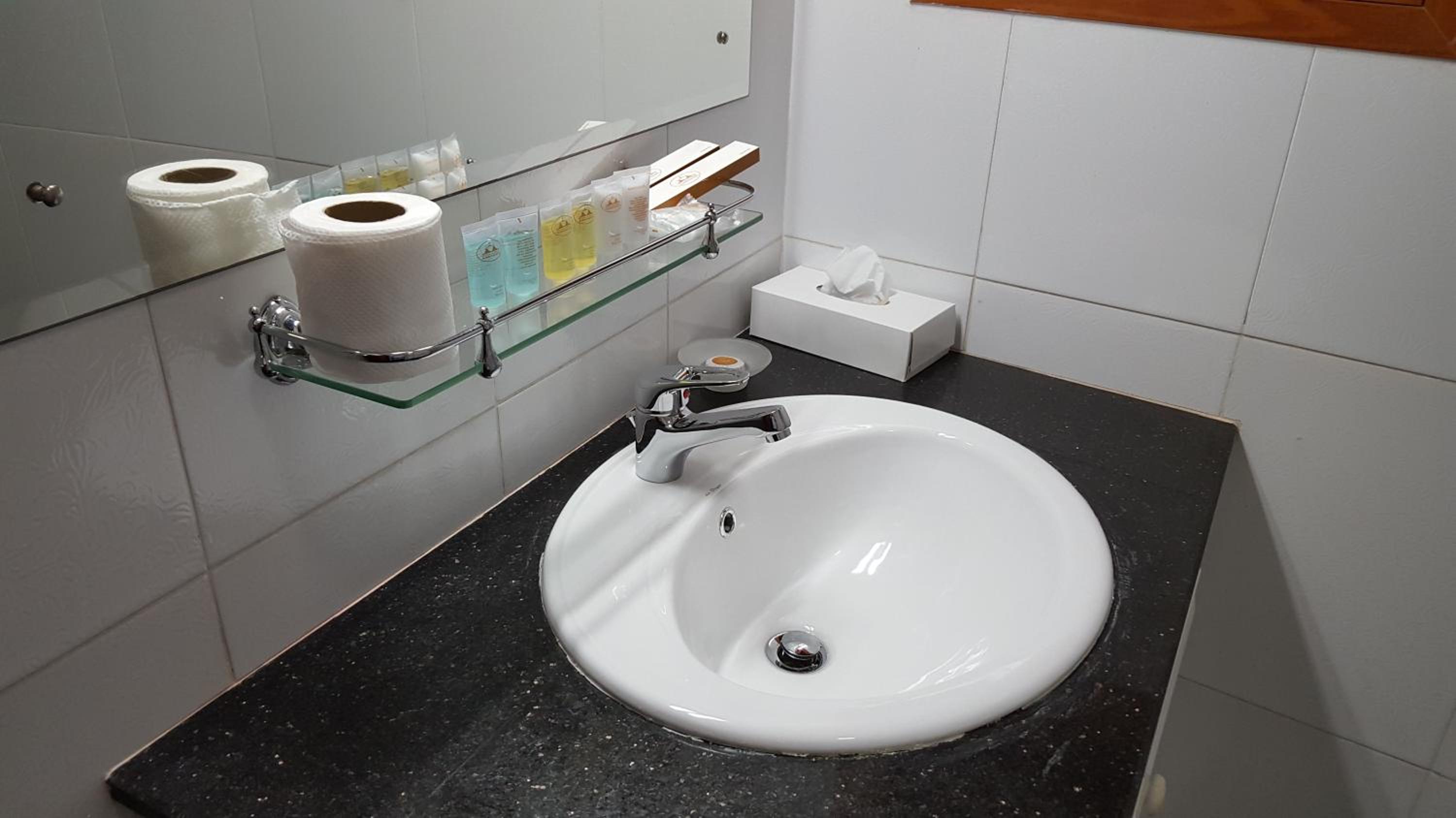 Double Room - Photo 13