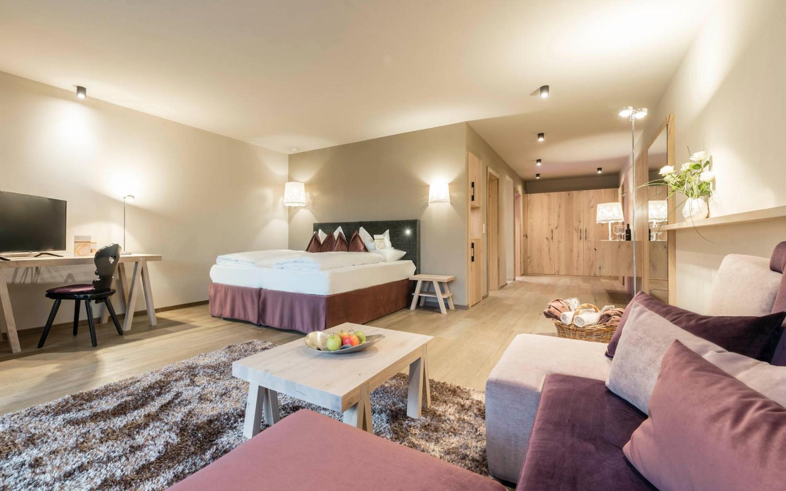 Superior Suite - Photo 1
