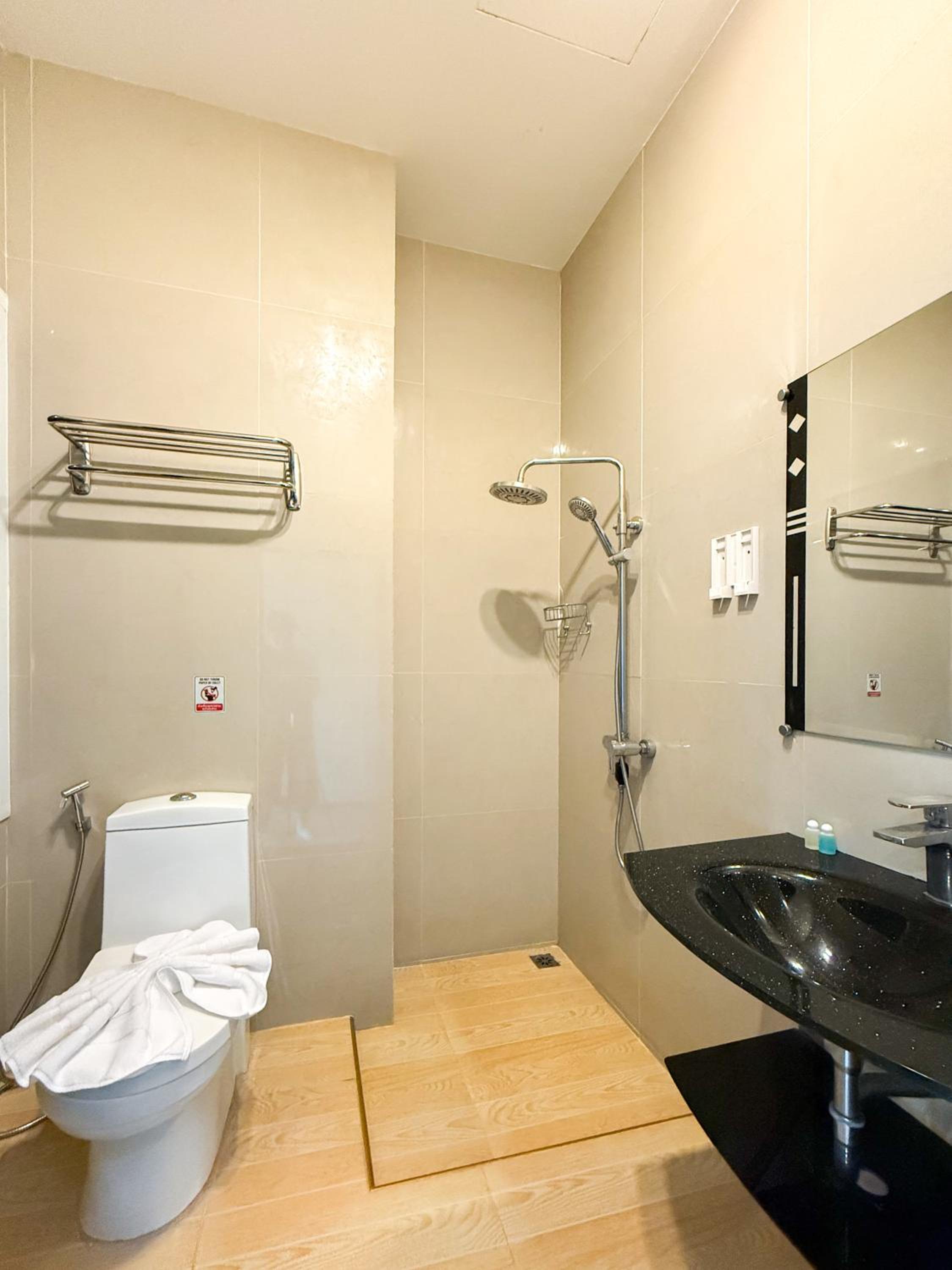 Deluxe Twin Room with Sea View