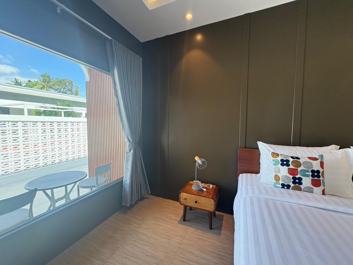 Superior King Room - Photo 3