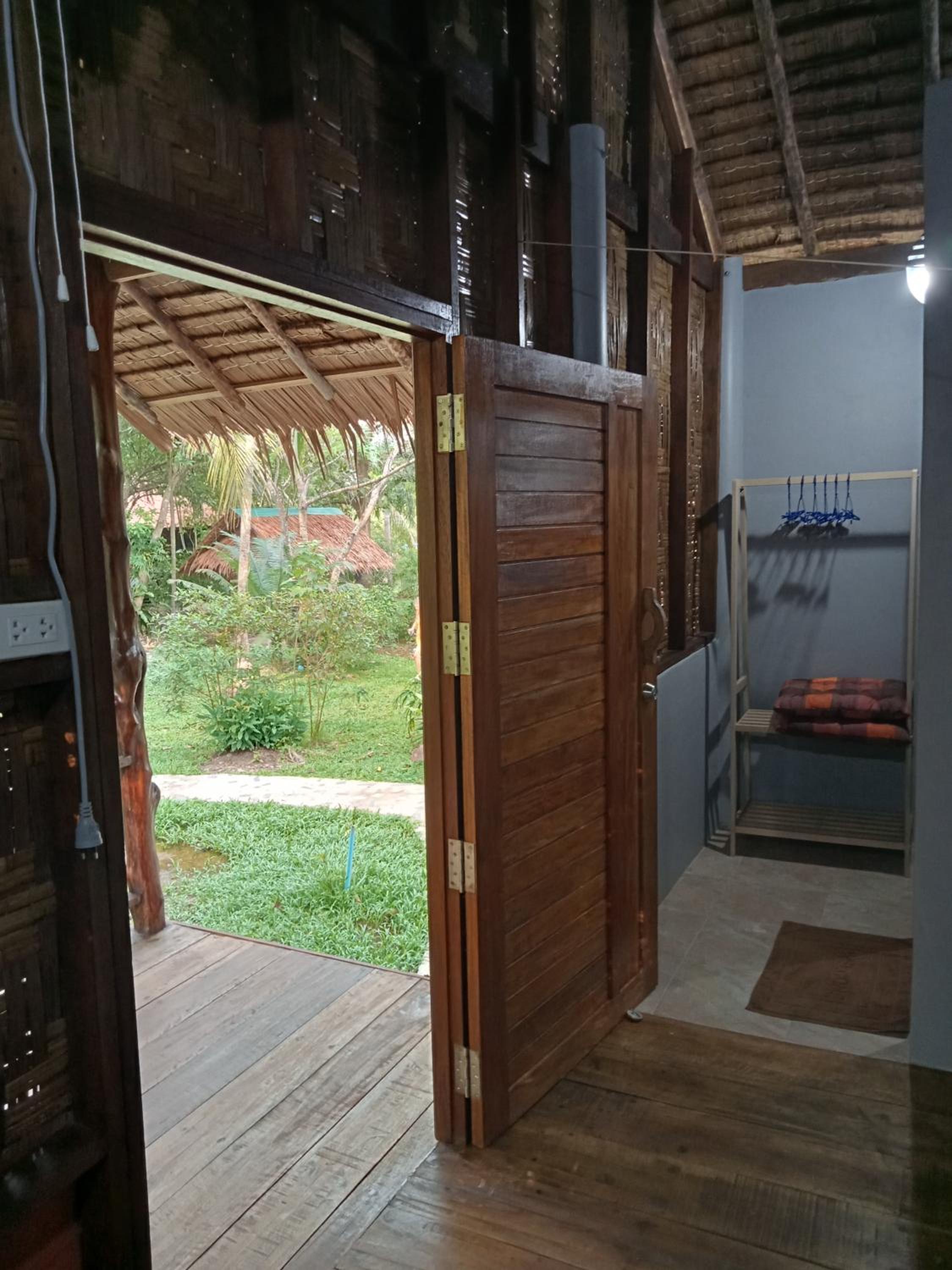 Bungalow with Garden View photo 3