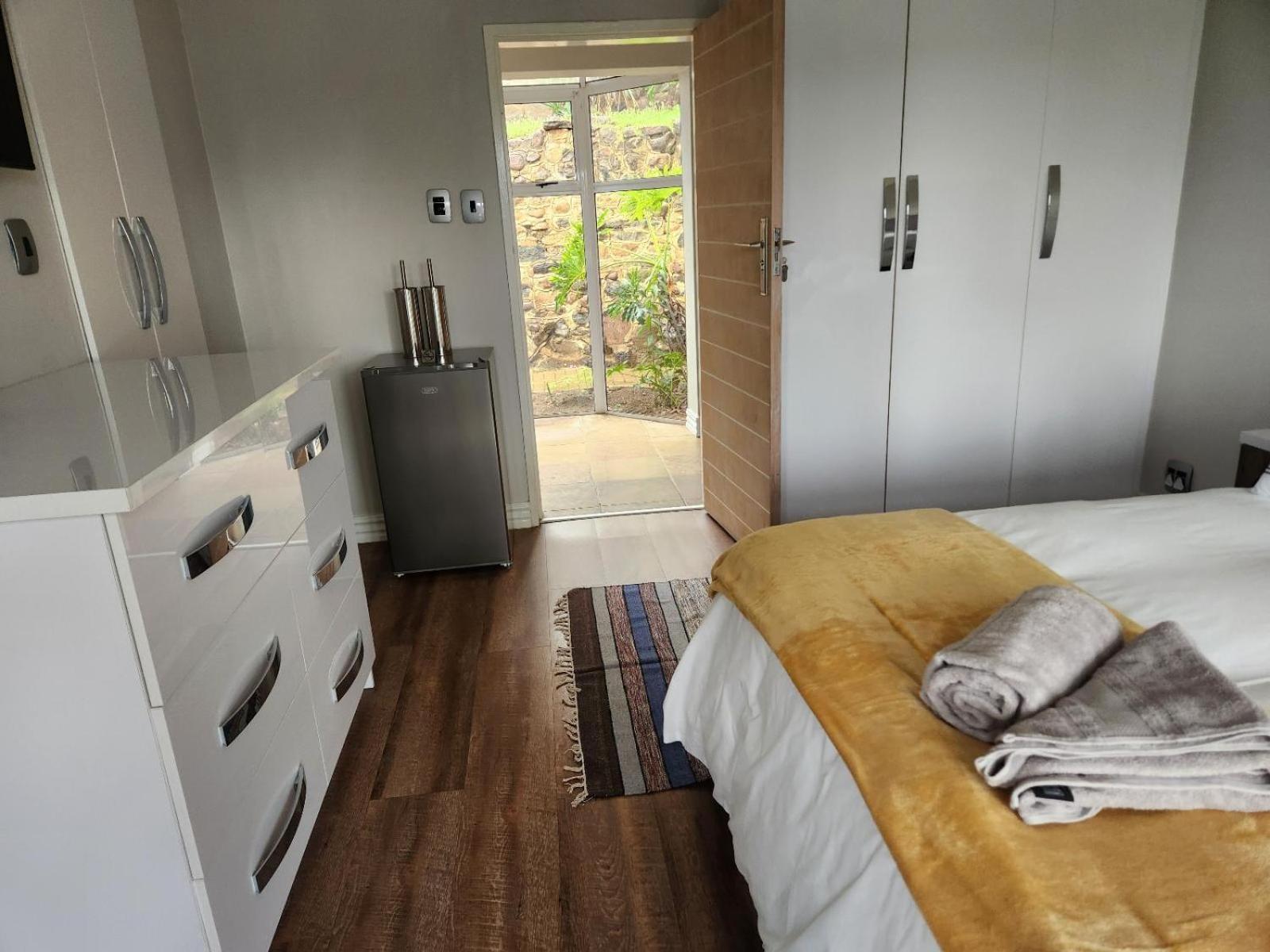 Comfort Queen Room