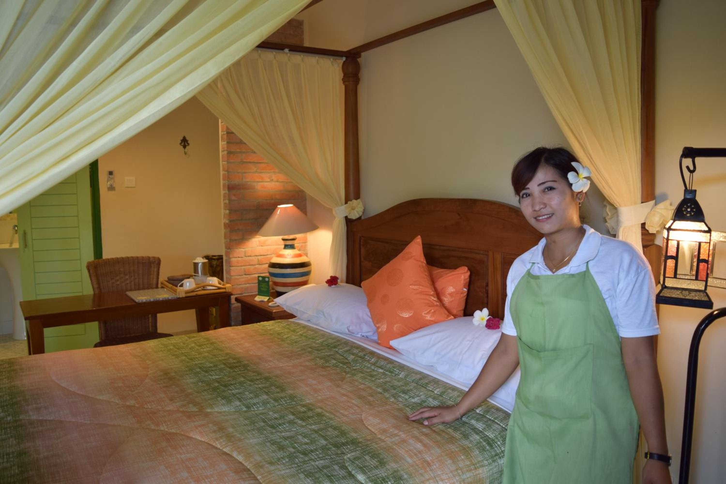 Honeymoon Suite - Photo 9