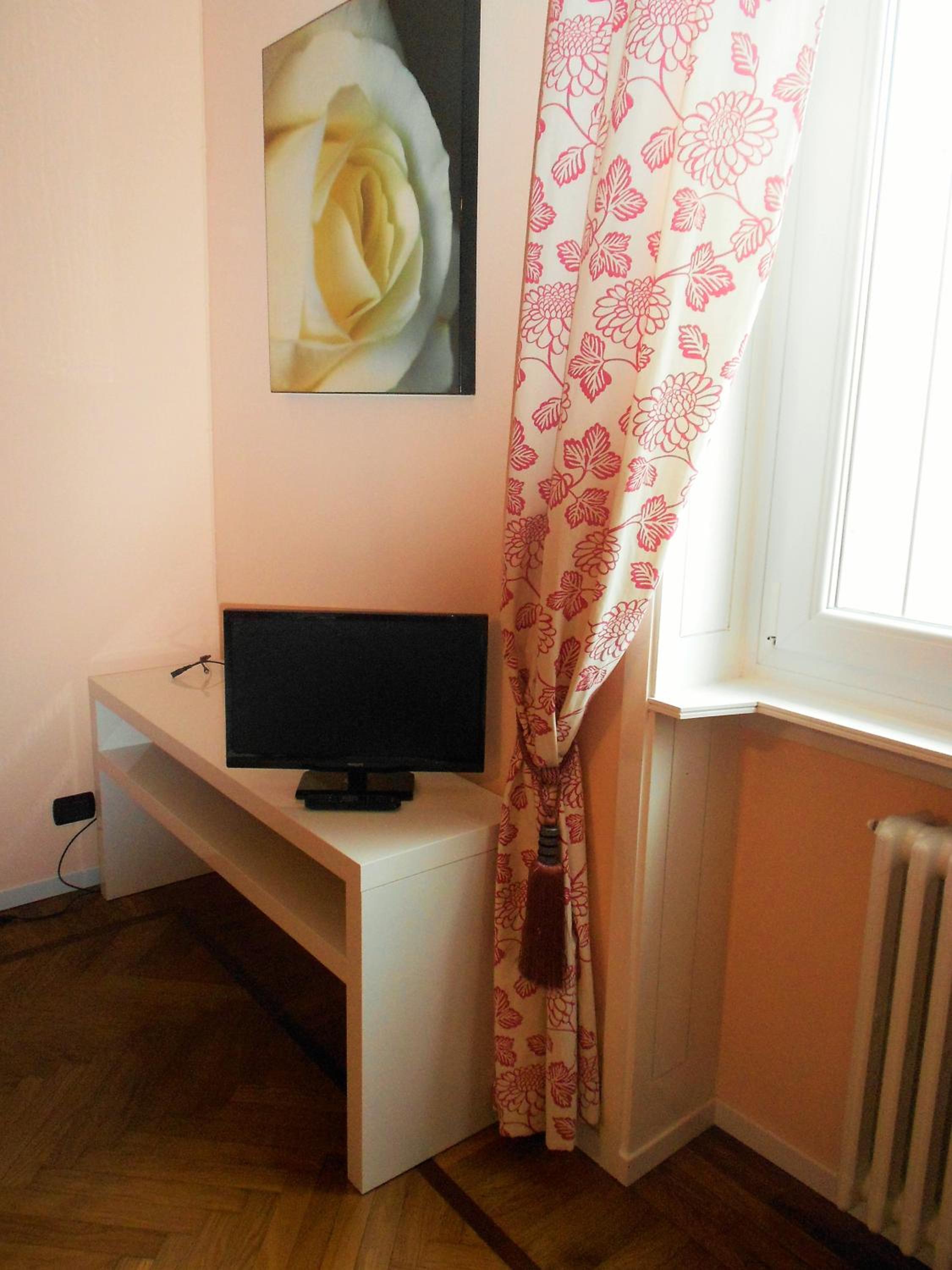 Double Room with Private External Bathroom photo 2