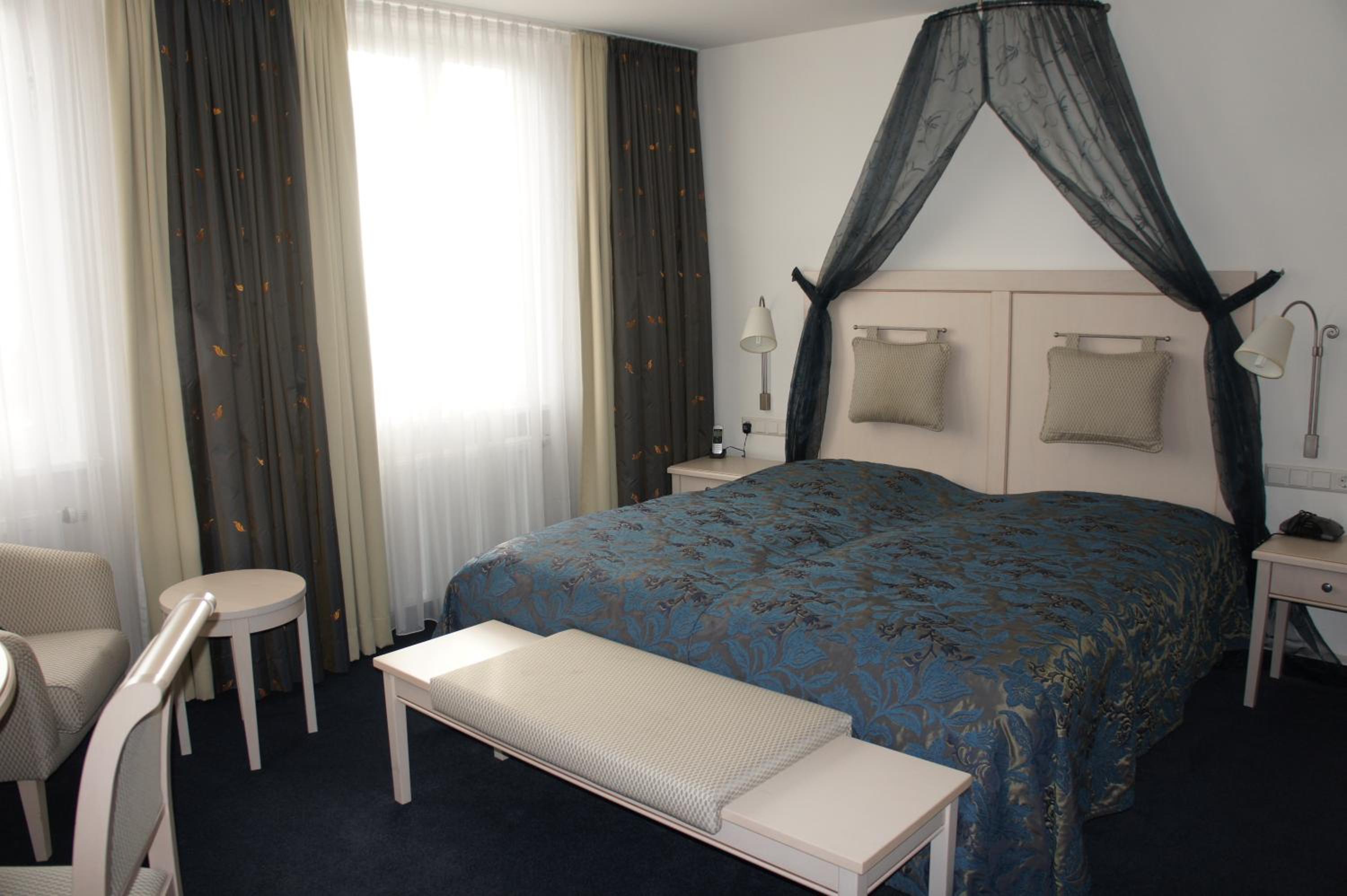 Double Room - Photo 11