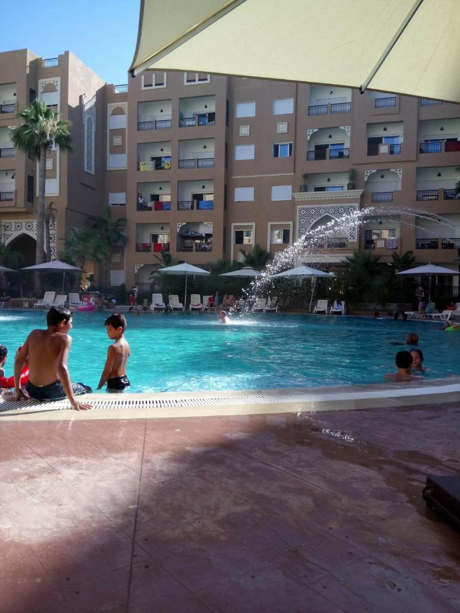 Apartment with Pool View  photo 2