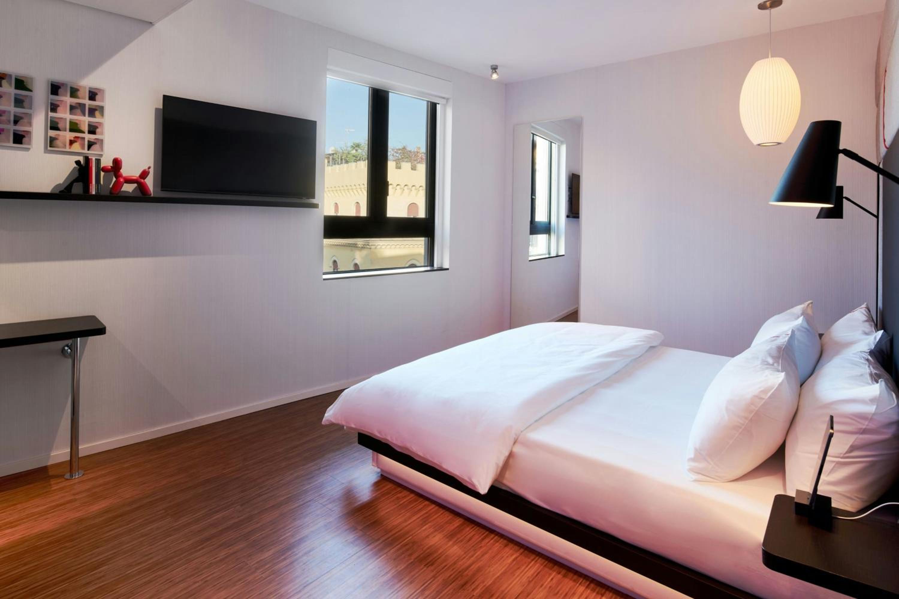 Available room