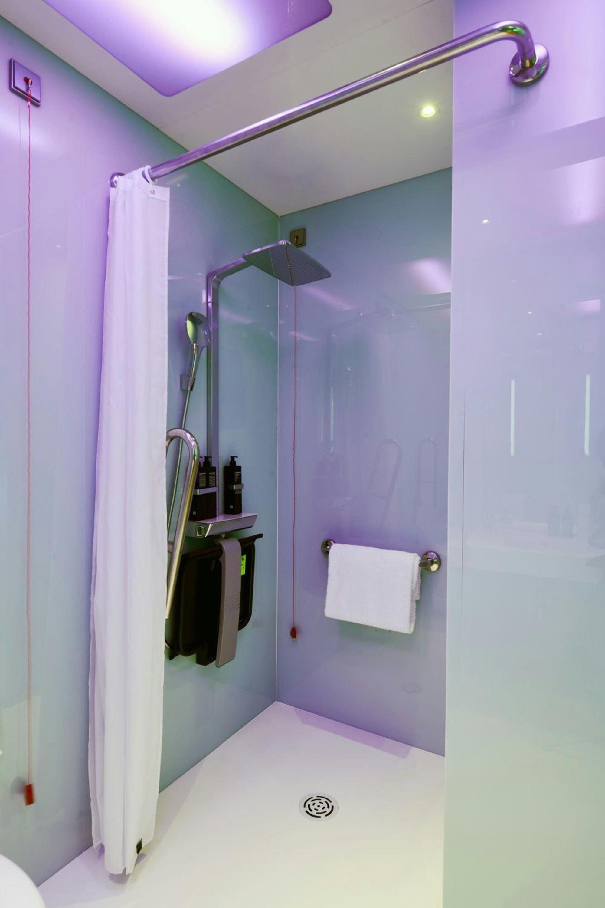 Available room