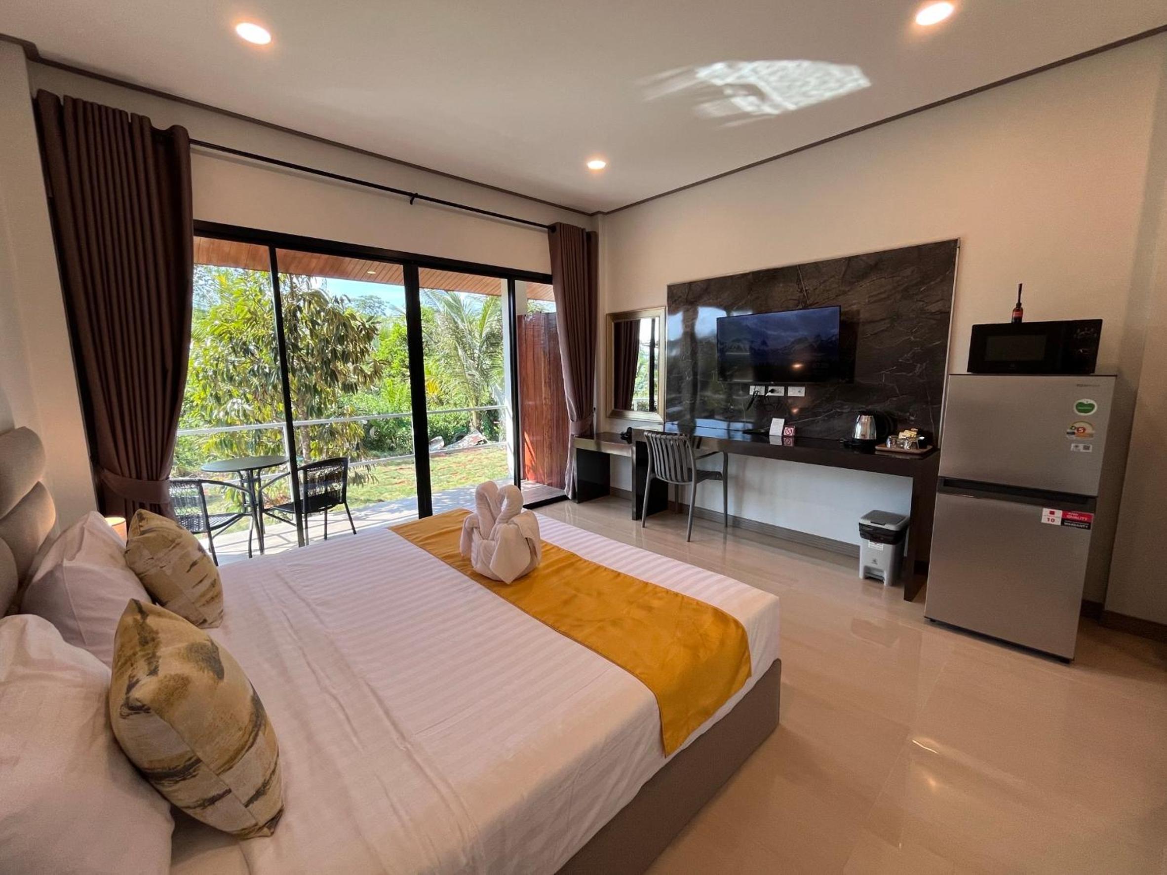 Double Room with Garden View - Photo 9