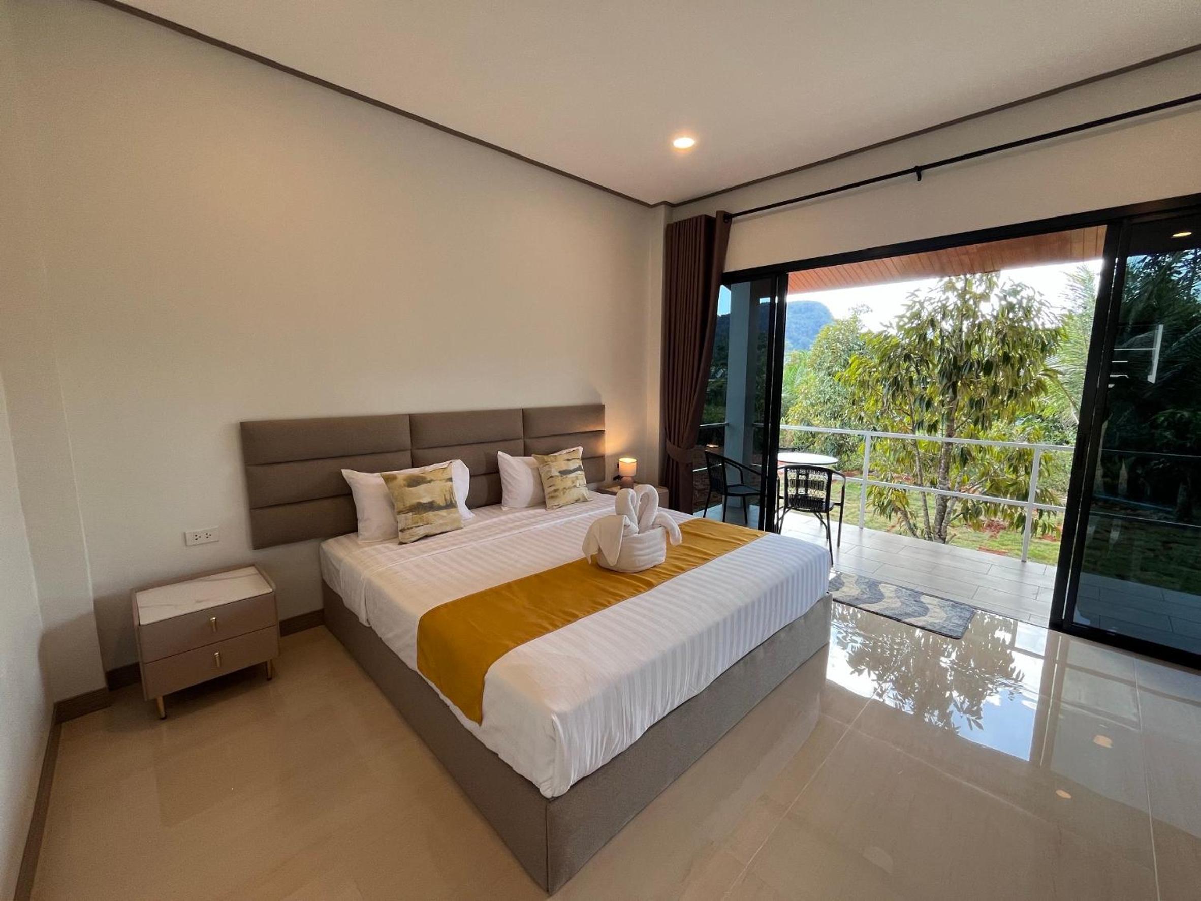 Double Room with Garden View - Photo 3