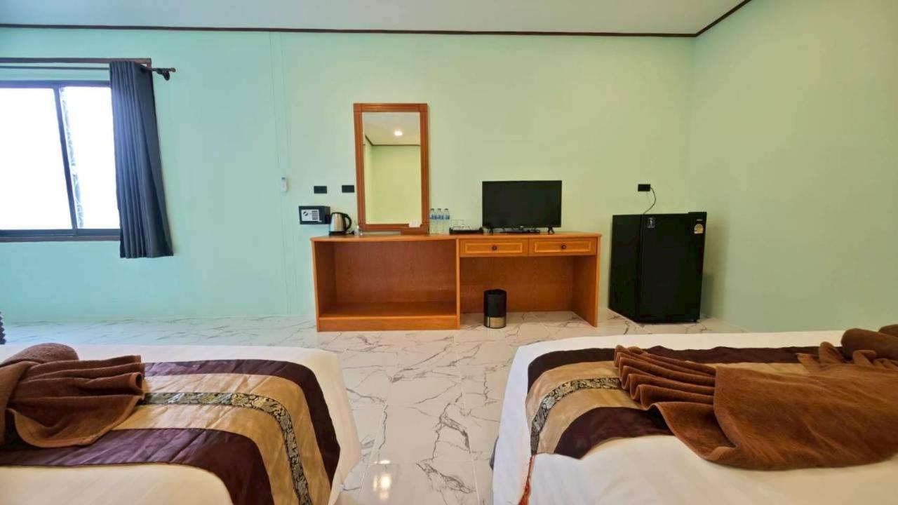 Basic Triple Room