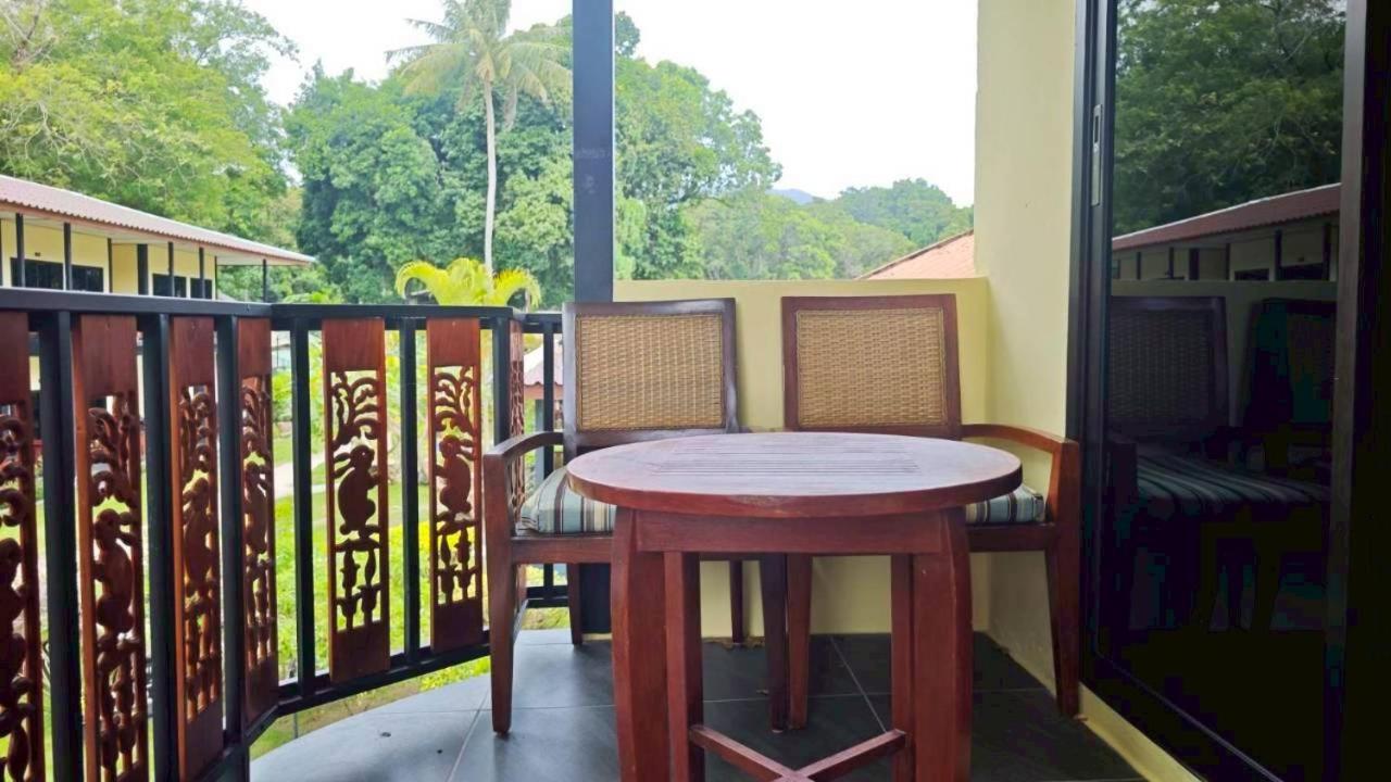 Deluxe Double Room with Balcony and Sea View