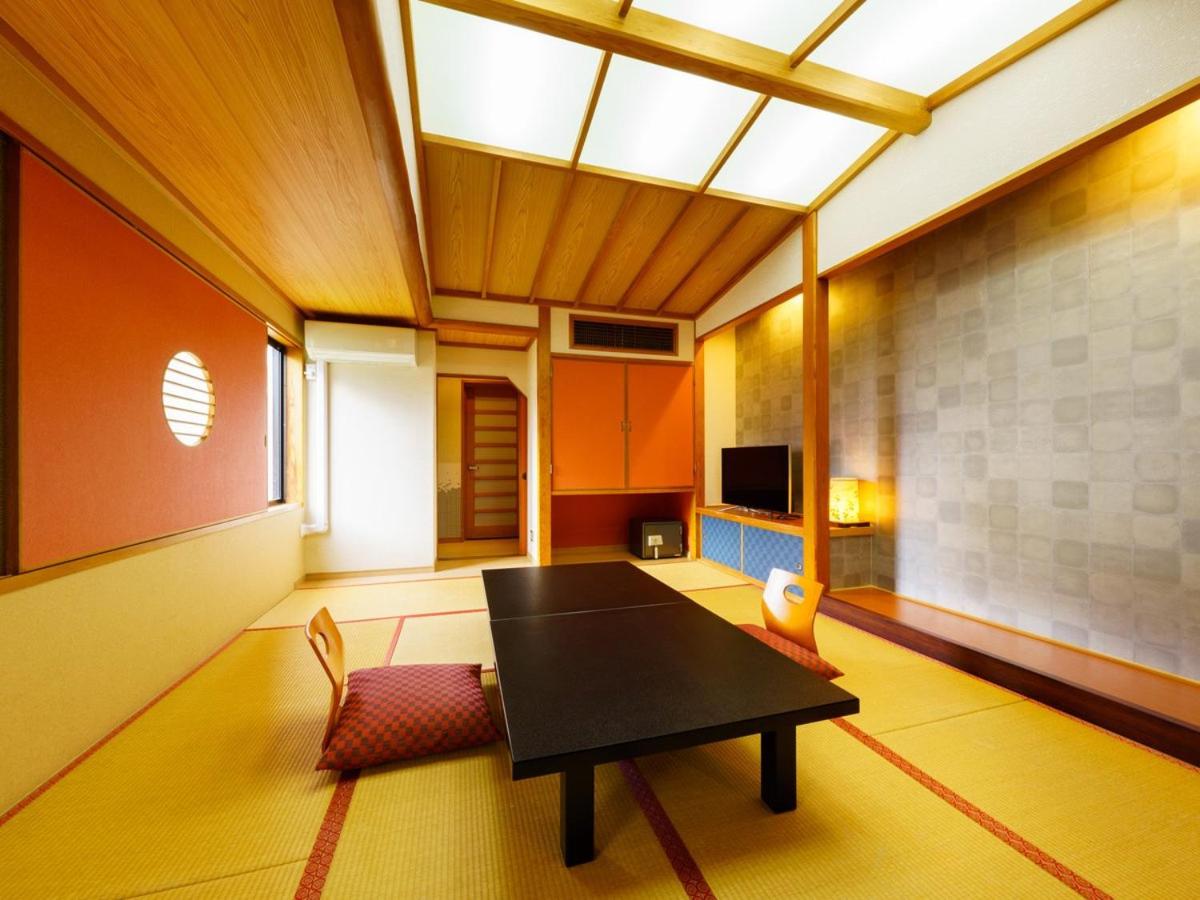 Japanese-Style Room with Mountain View Selected at Check-In - Non-Smoking - 