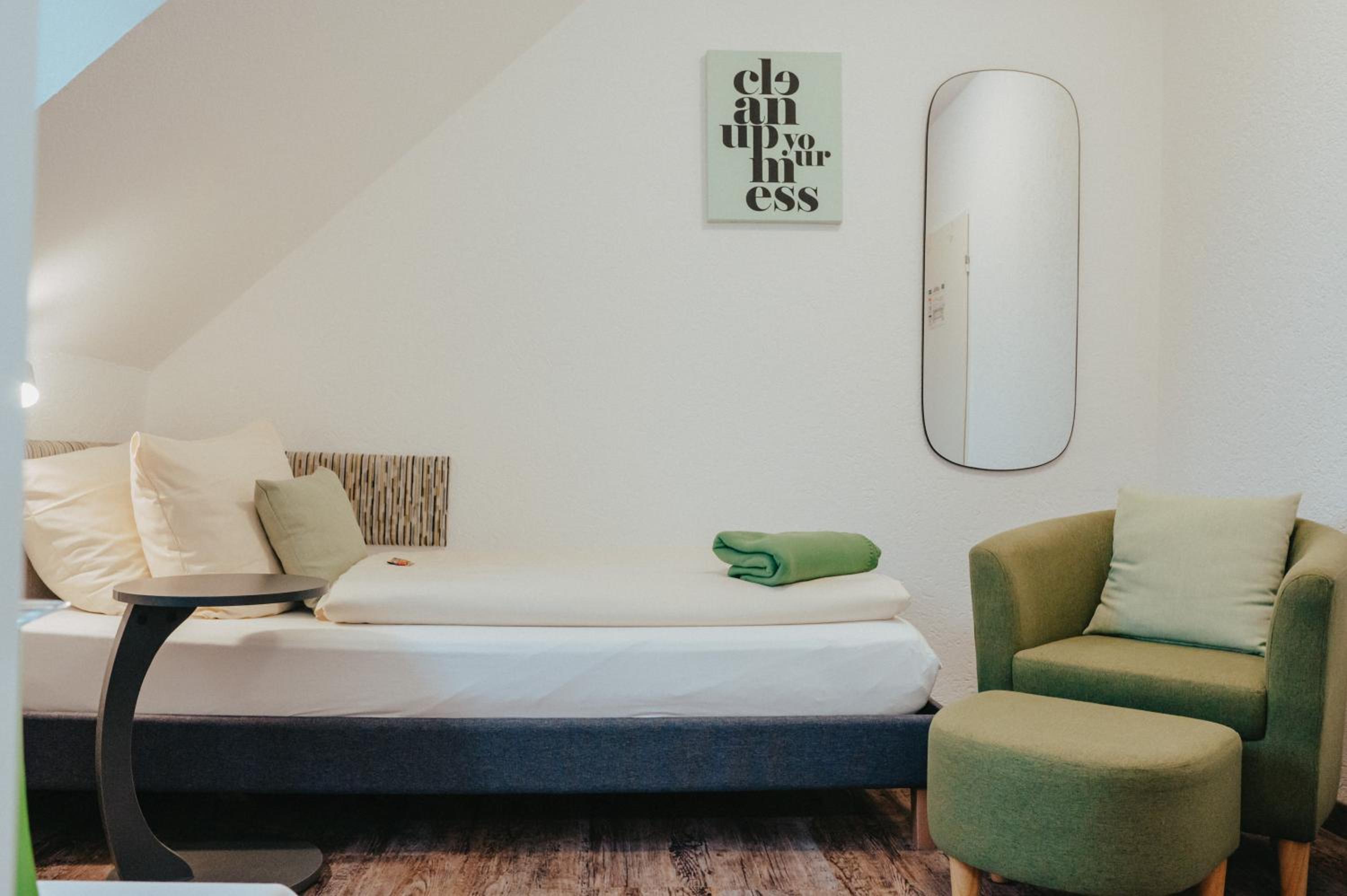 Small Single Room