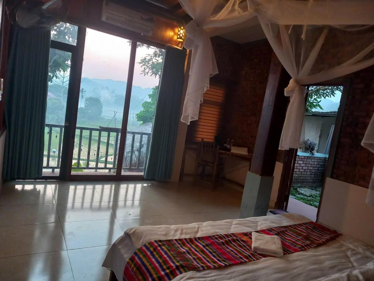 Double Room with Private External Bathroom photo 2