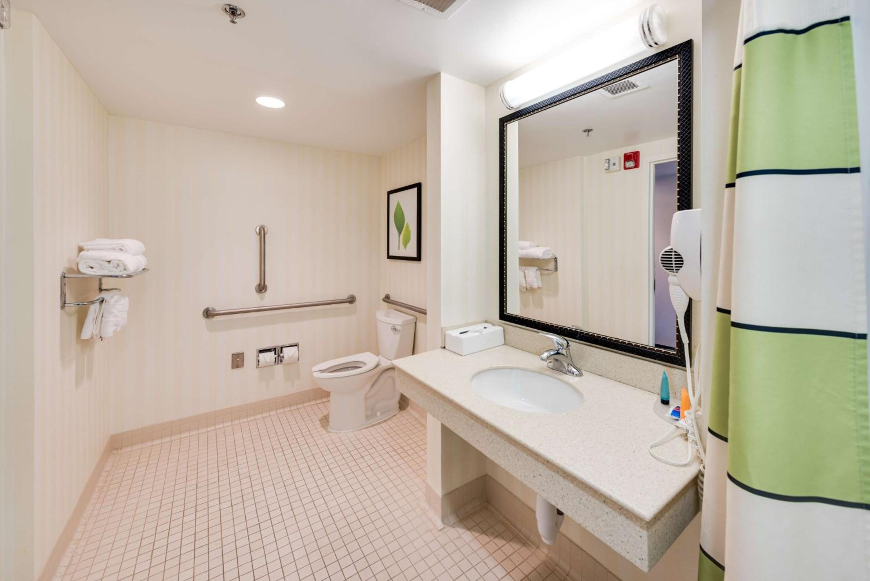 Double Room - Disability Access - Non-Smoking - Photo 6