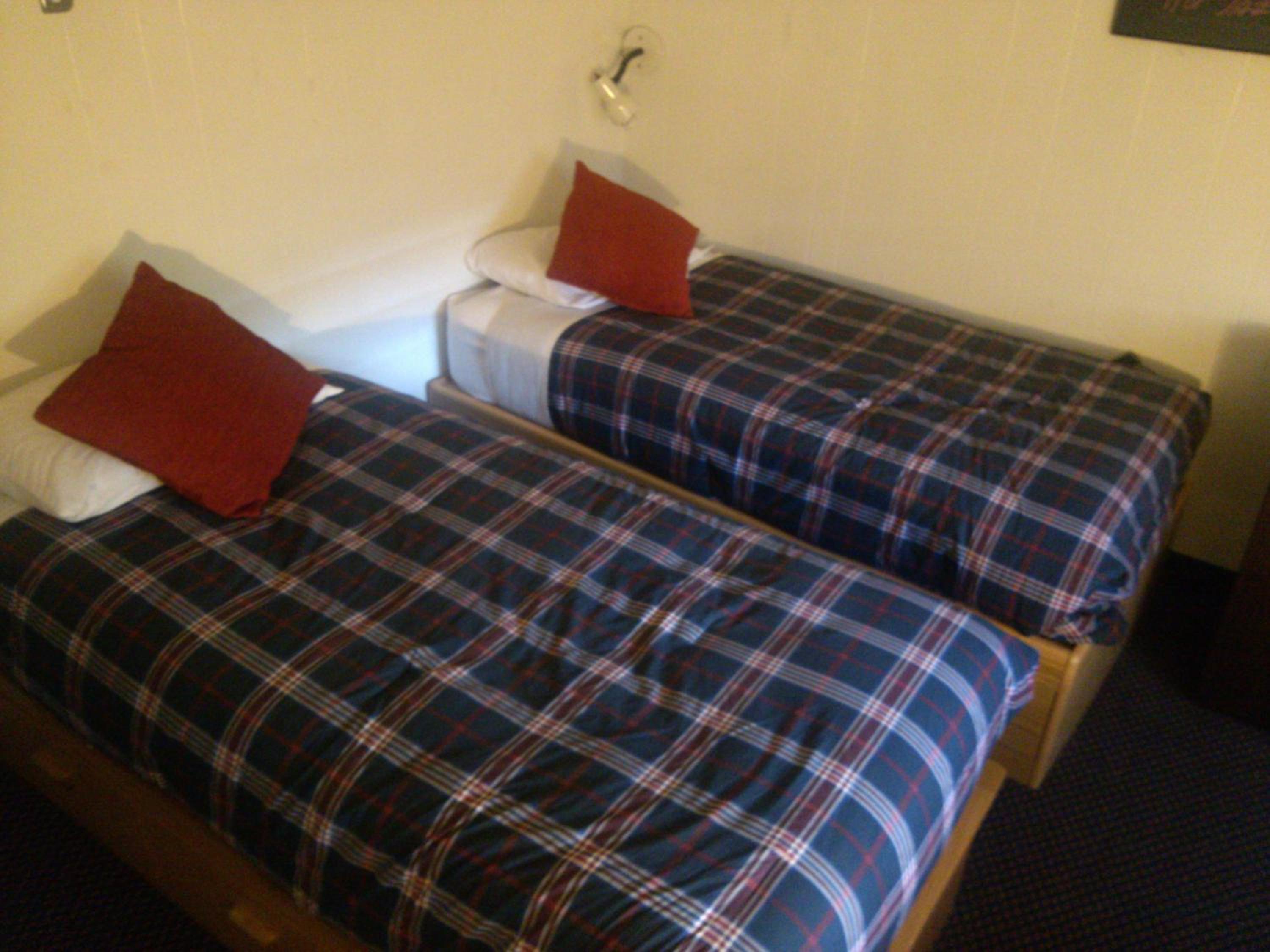 Private Hostel with Shared Bathroom