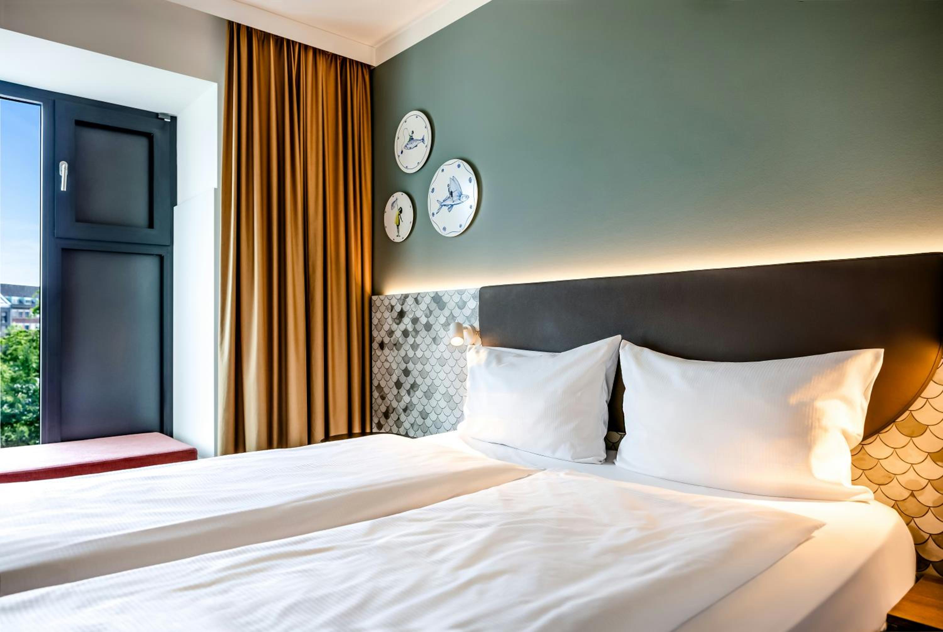 Standard Double Room with View