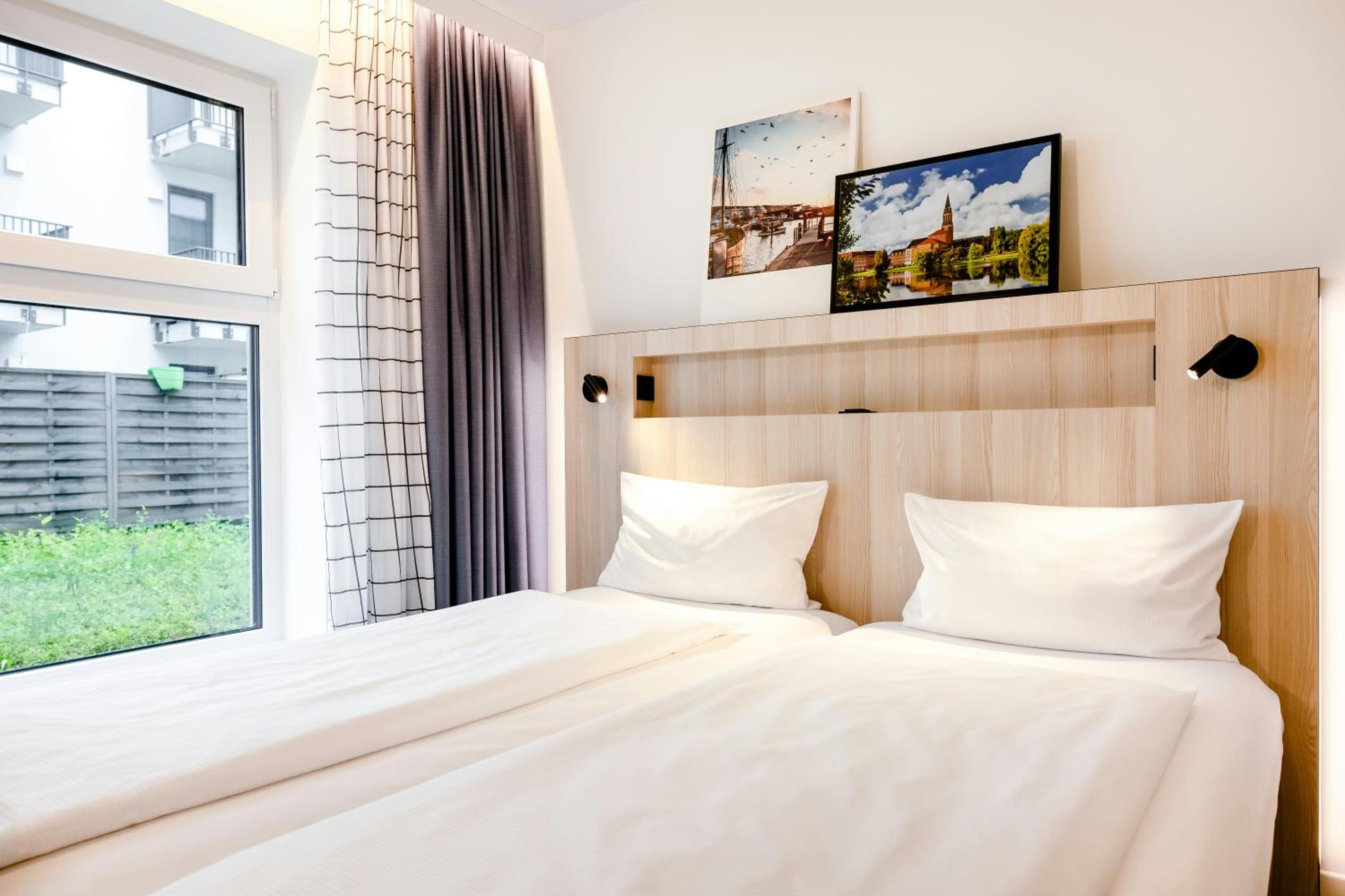 Studio with Twin beds