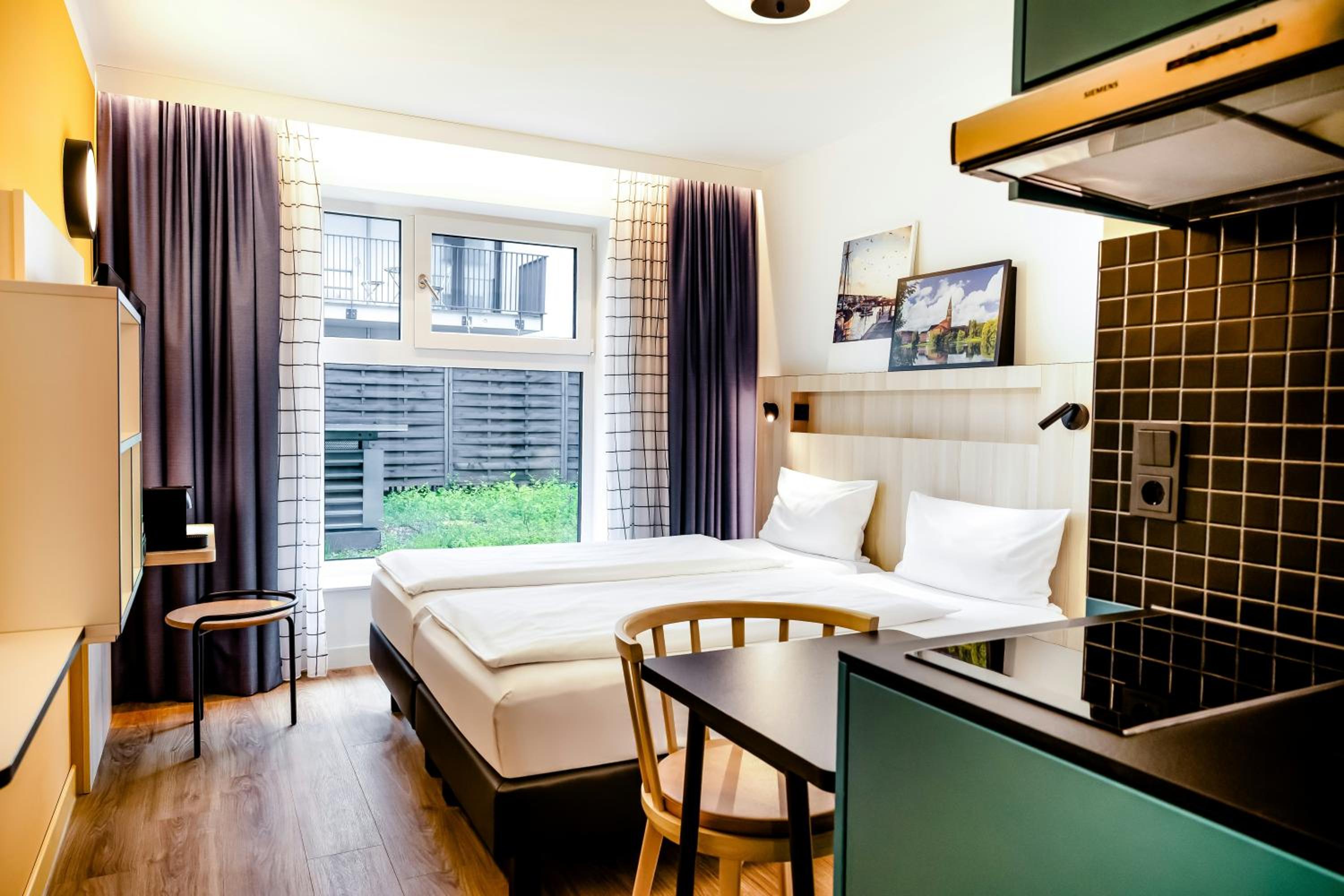 Studio with Twin beds