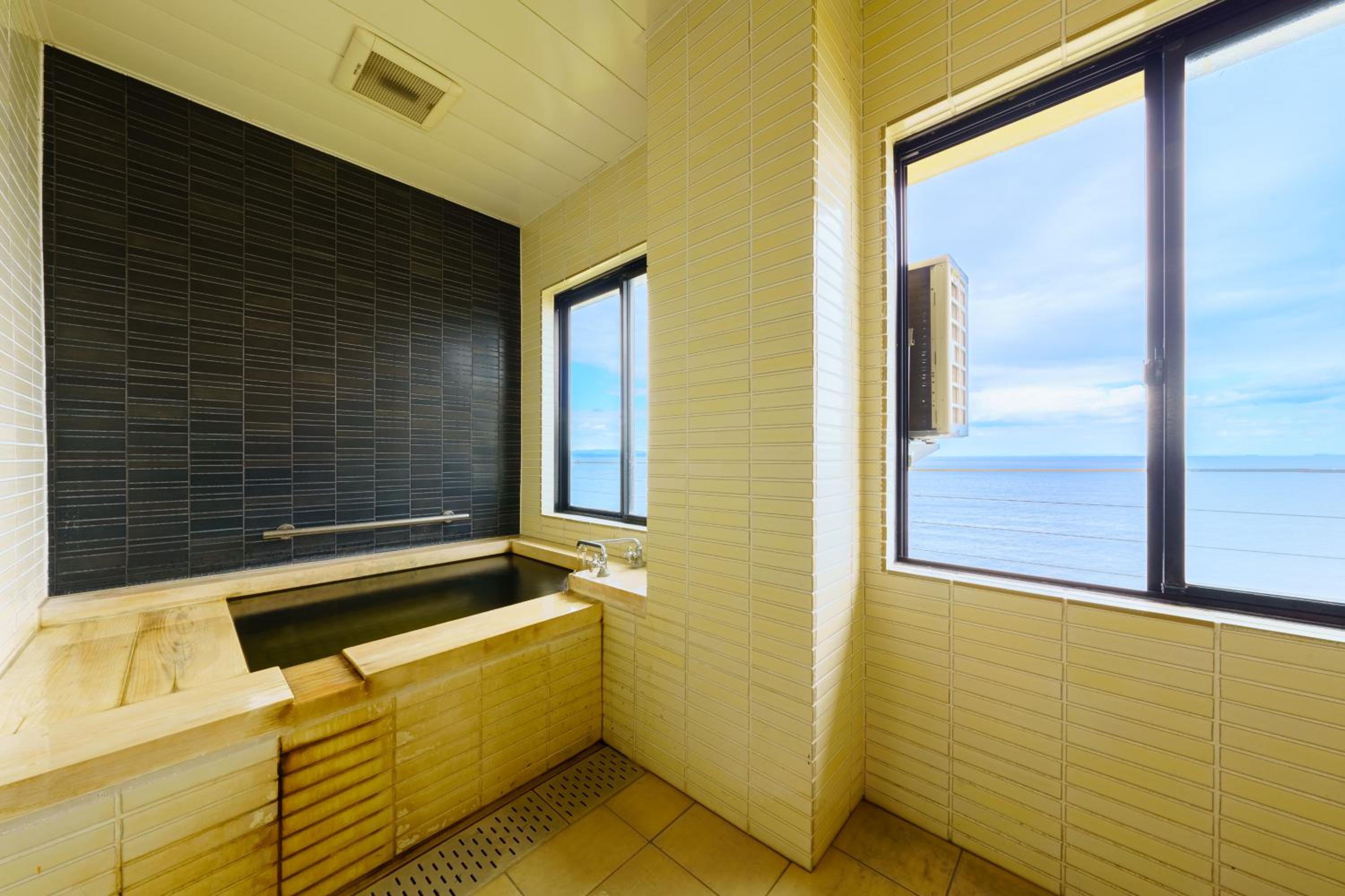 Superior Room with Tatami Area with Private Bath and Sea View - Non-Smoking -  photo 3
