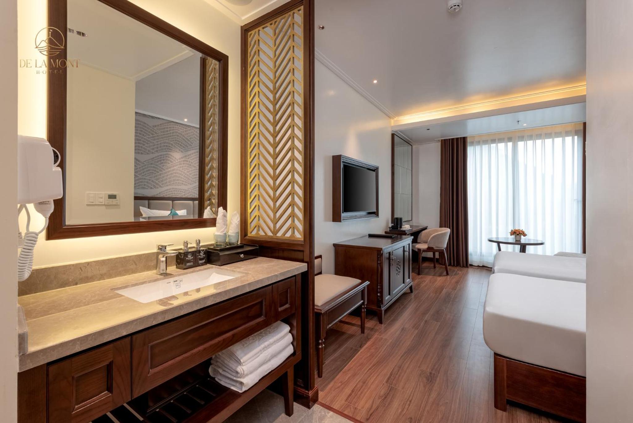 Twin Room with Mountain View