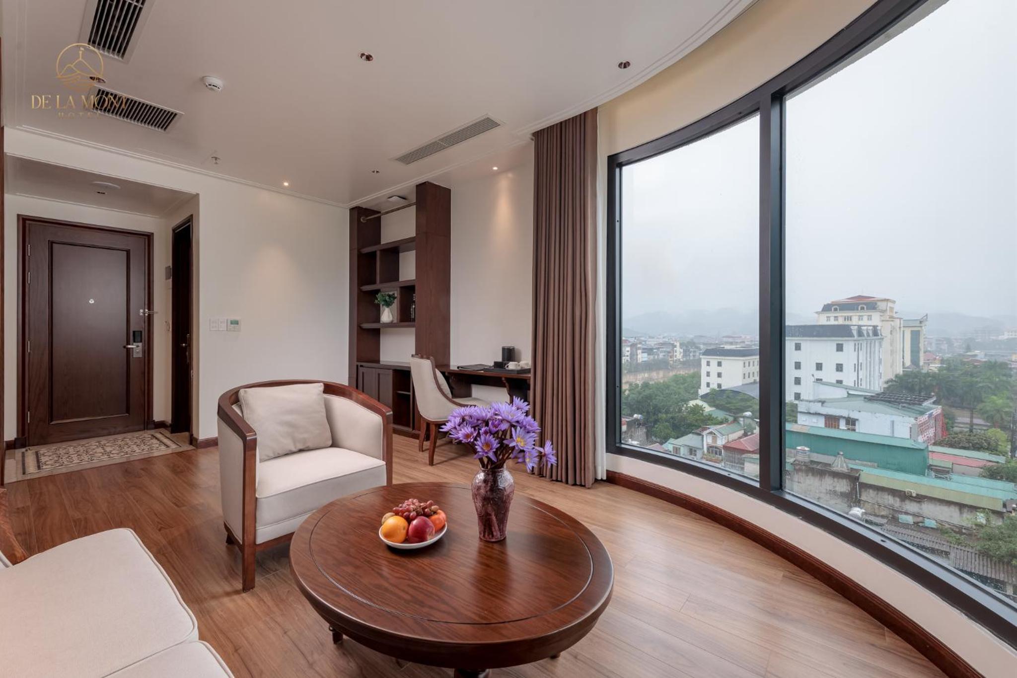 Suite with Mountain View photo 2