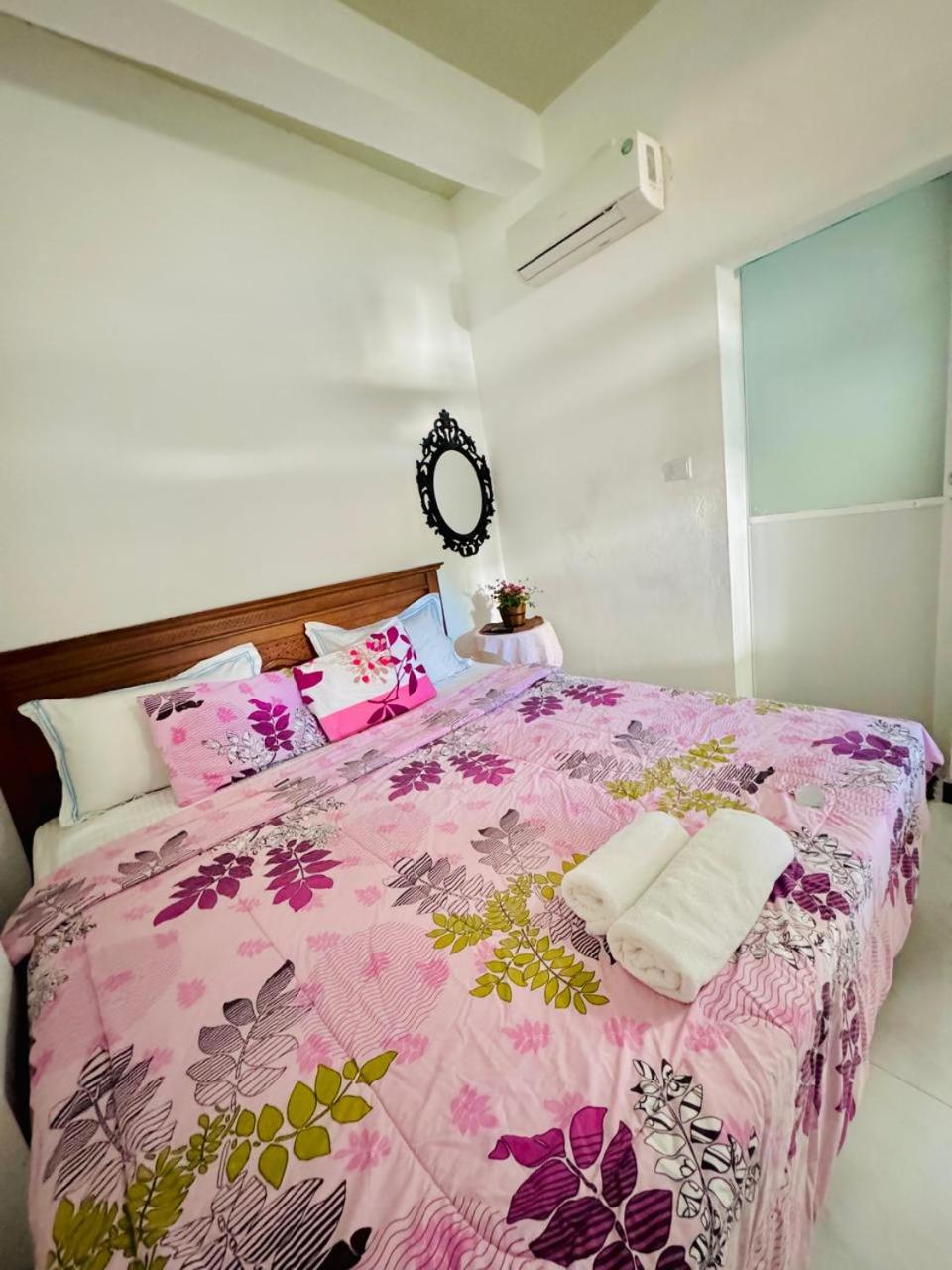 Deluxe King Room photo 3