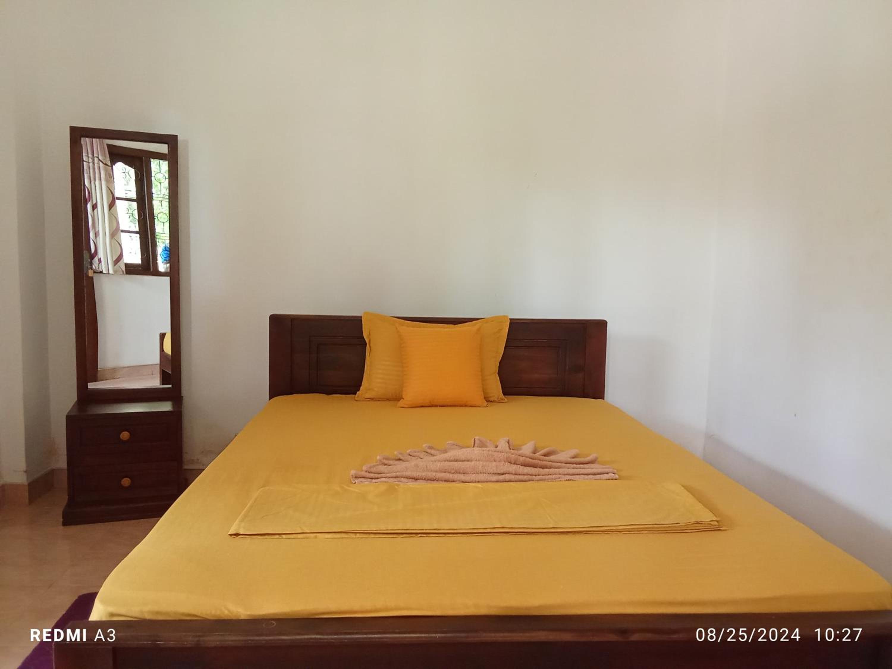 Single Room photo 2