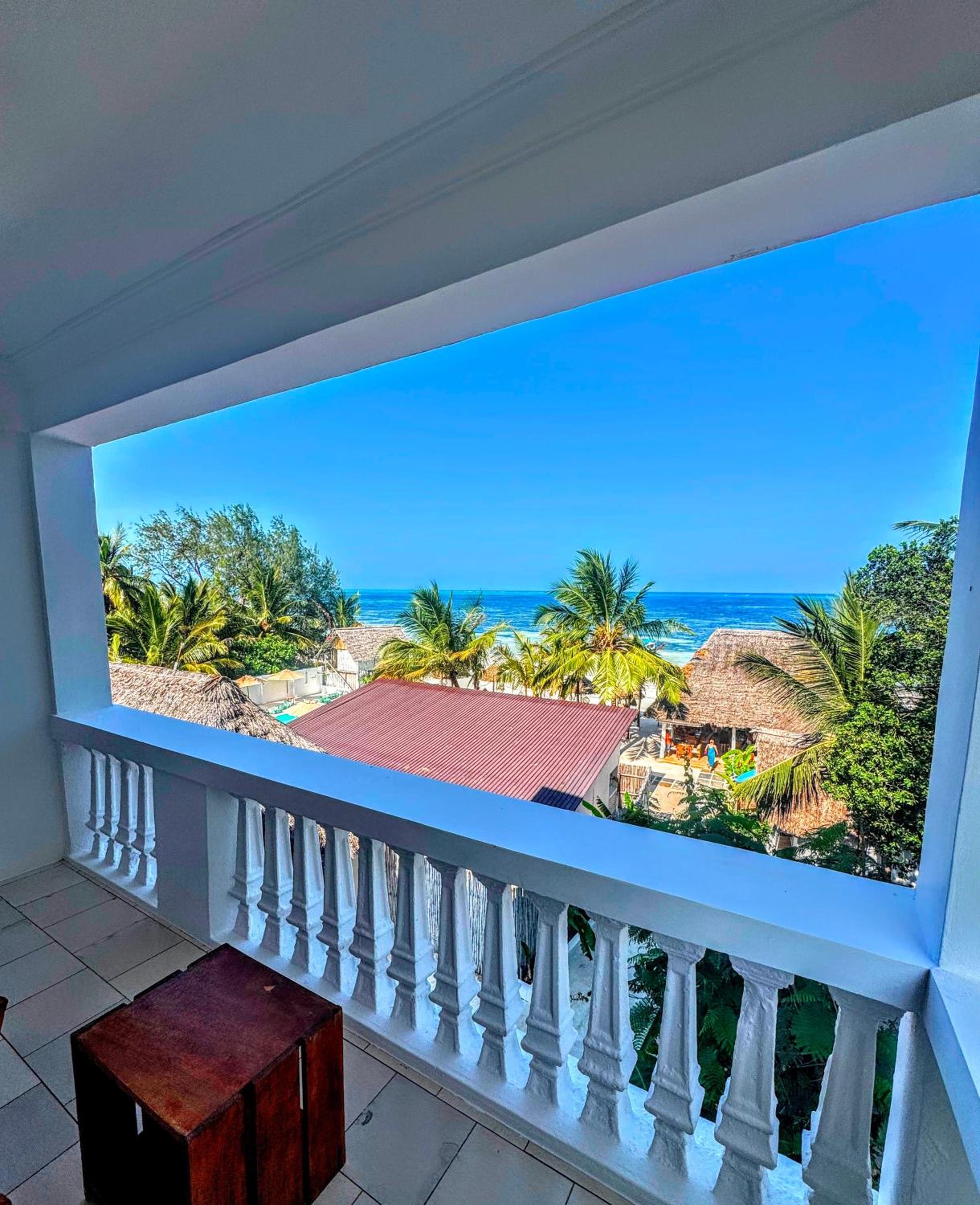 Deluxe Double Room with Sea View - Photo 6