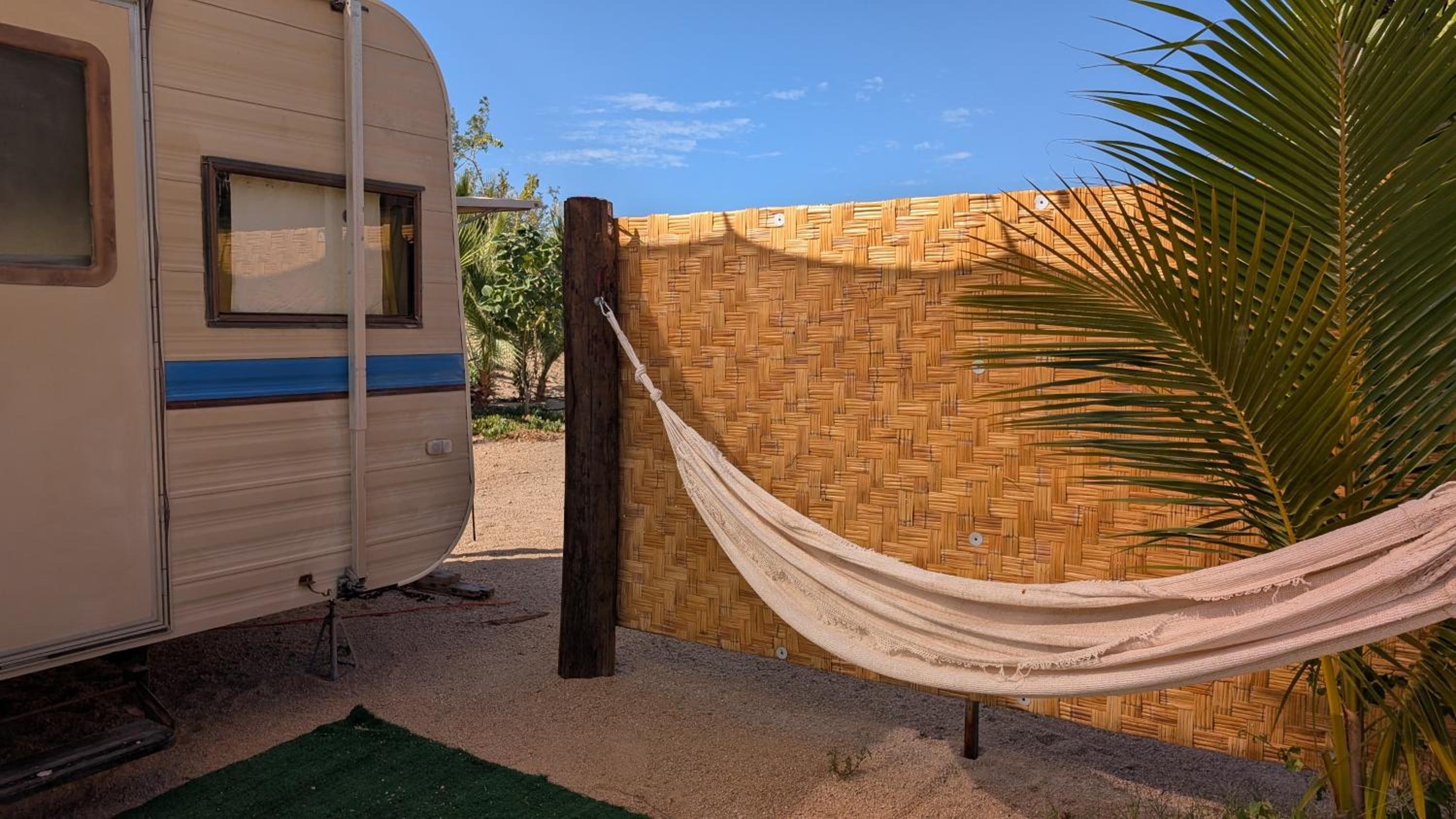 Mobile Home photo 2