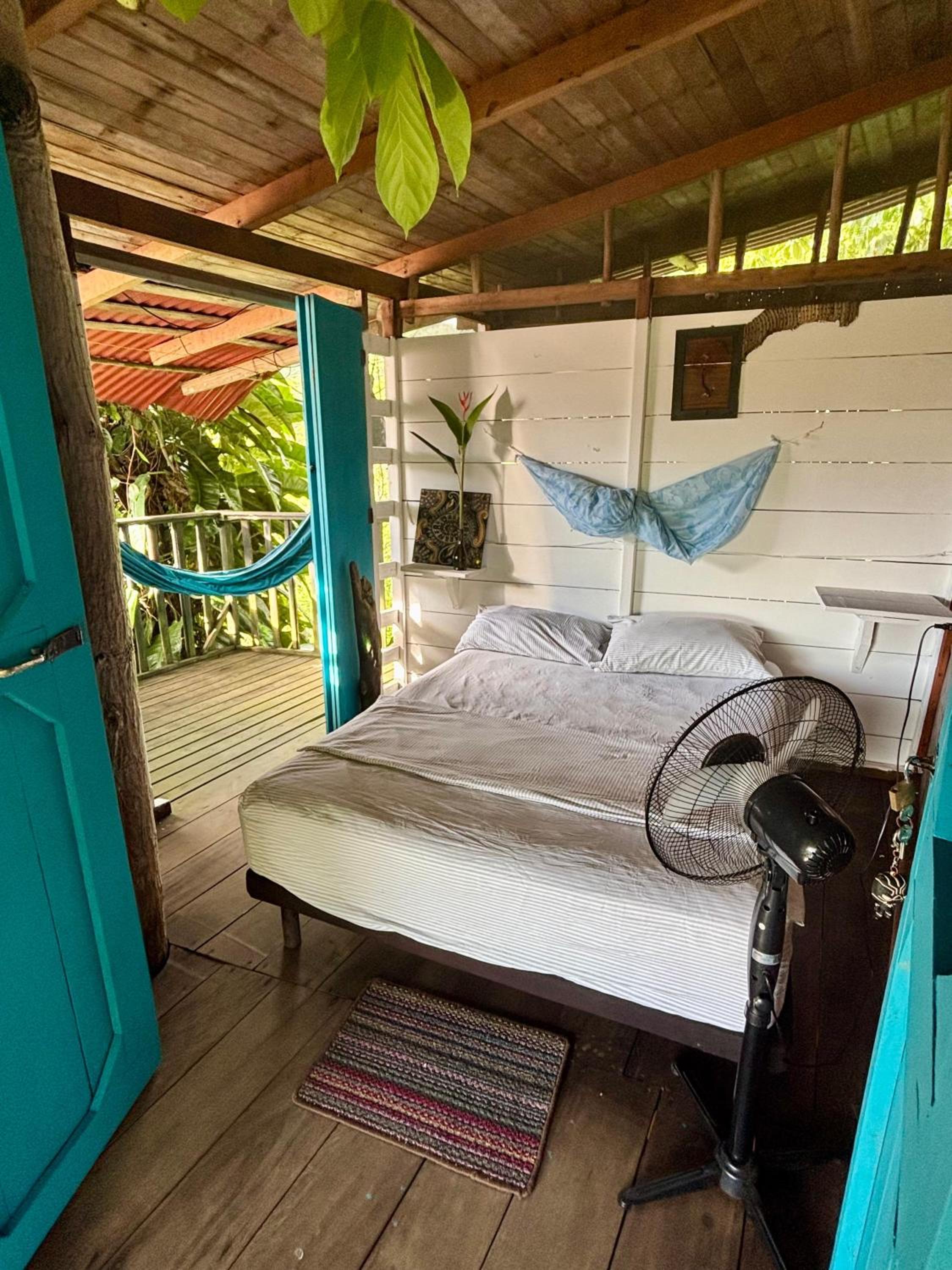 Bed in 4-Bed Dormitory Room photo 1
